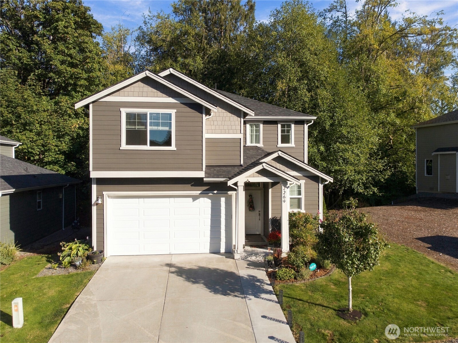 2269 Garfield Place Property Photo 1