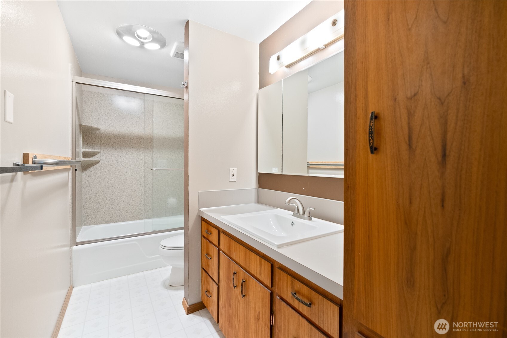 1605 126th Street Property Photo 20