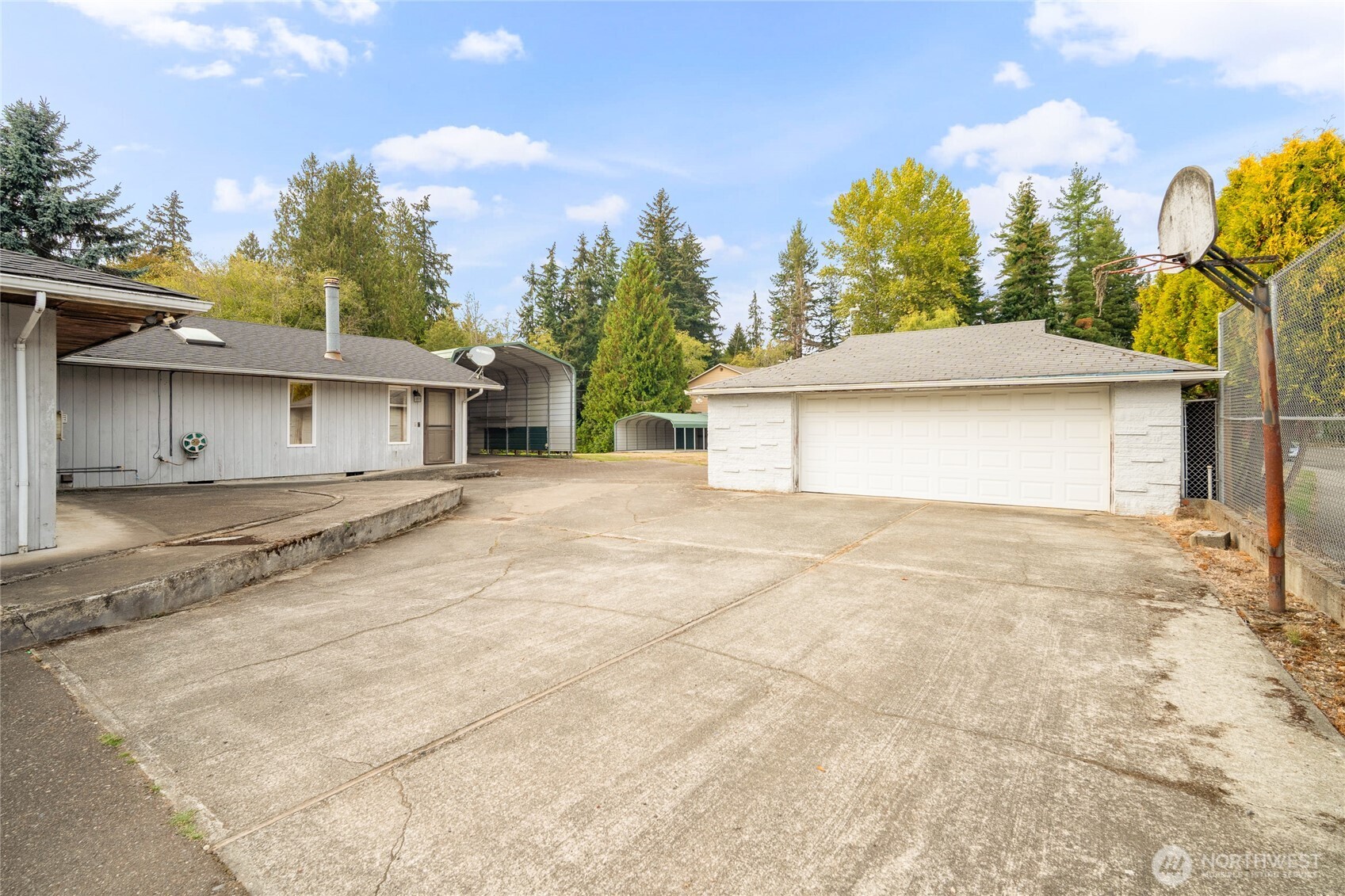 1605 126th Street Property Photo 21