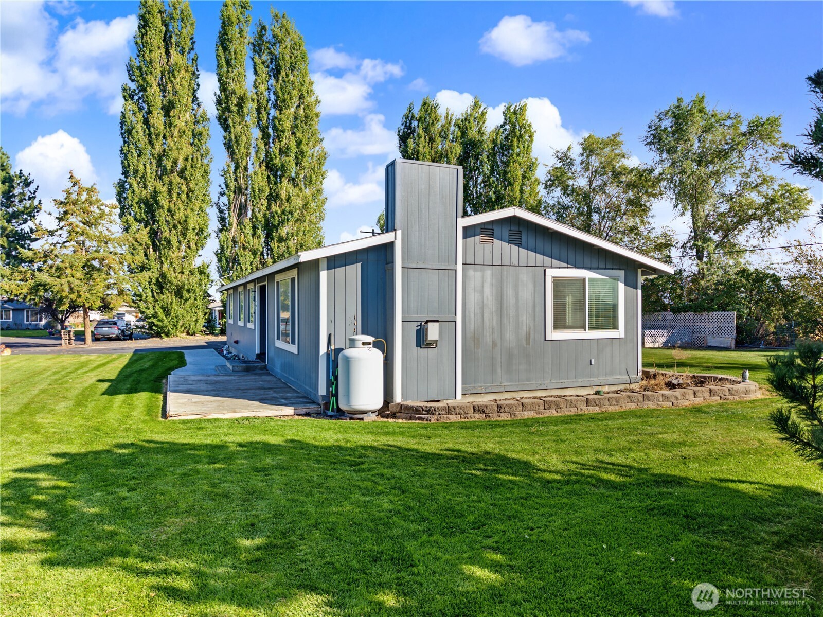 3022 Arrow Place Property Photo 3