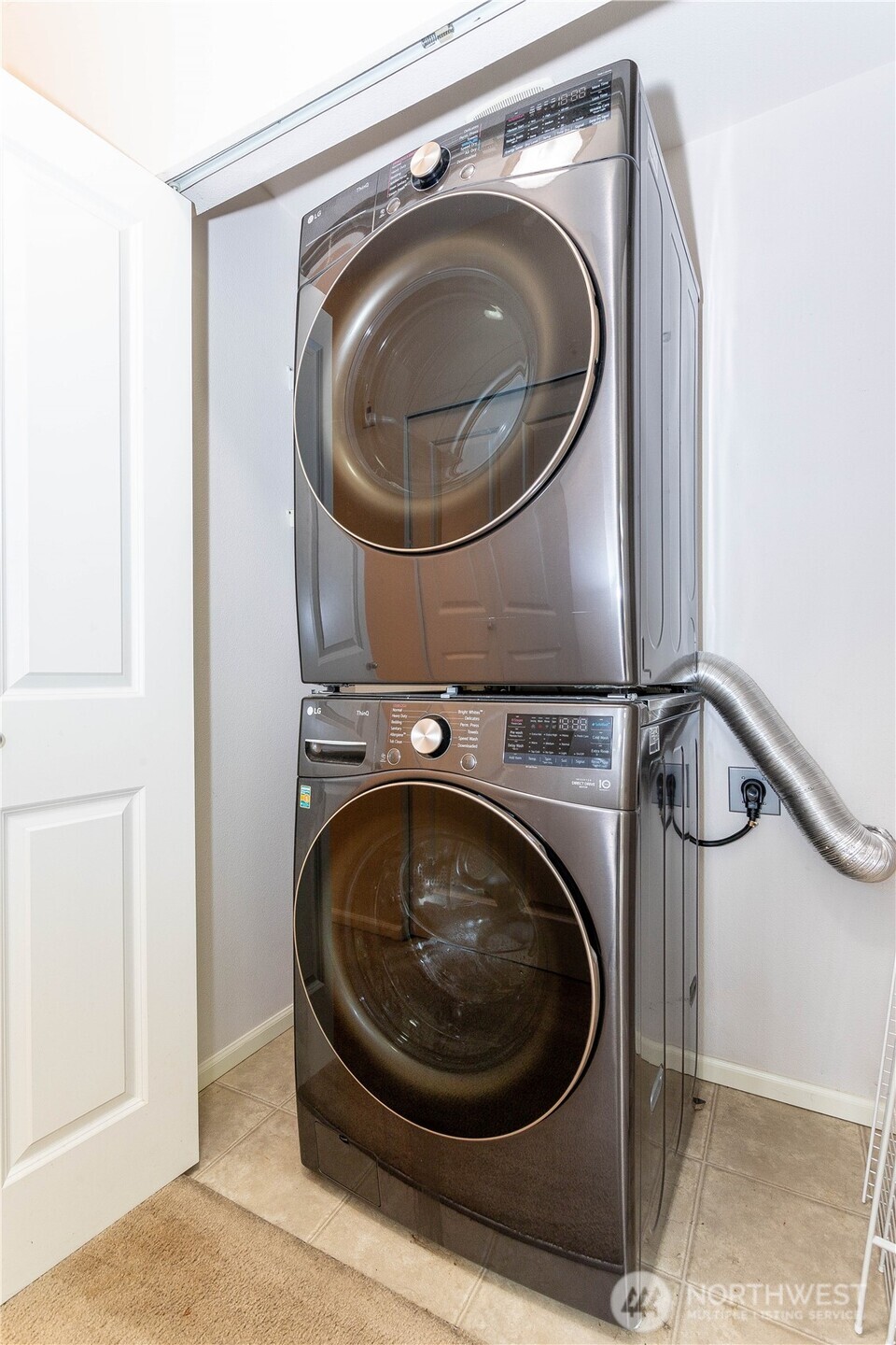 21240 40th Place Unit B Property Photo 16