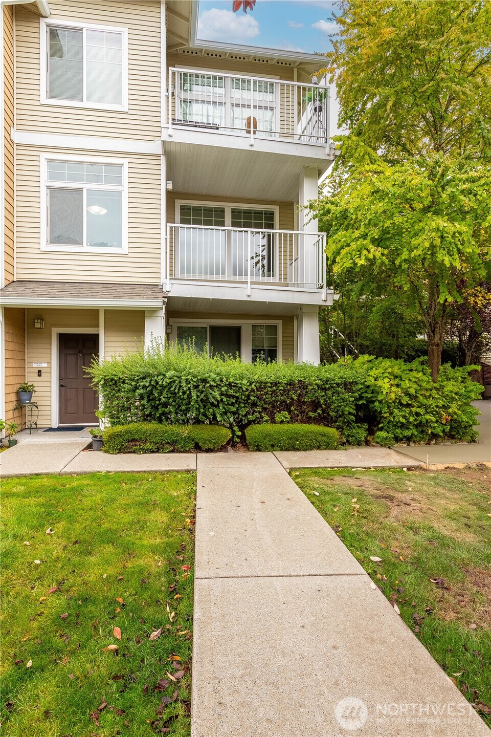 21240 40th Place Unit B Property Photo 24