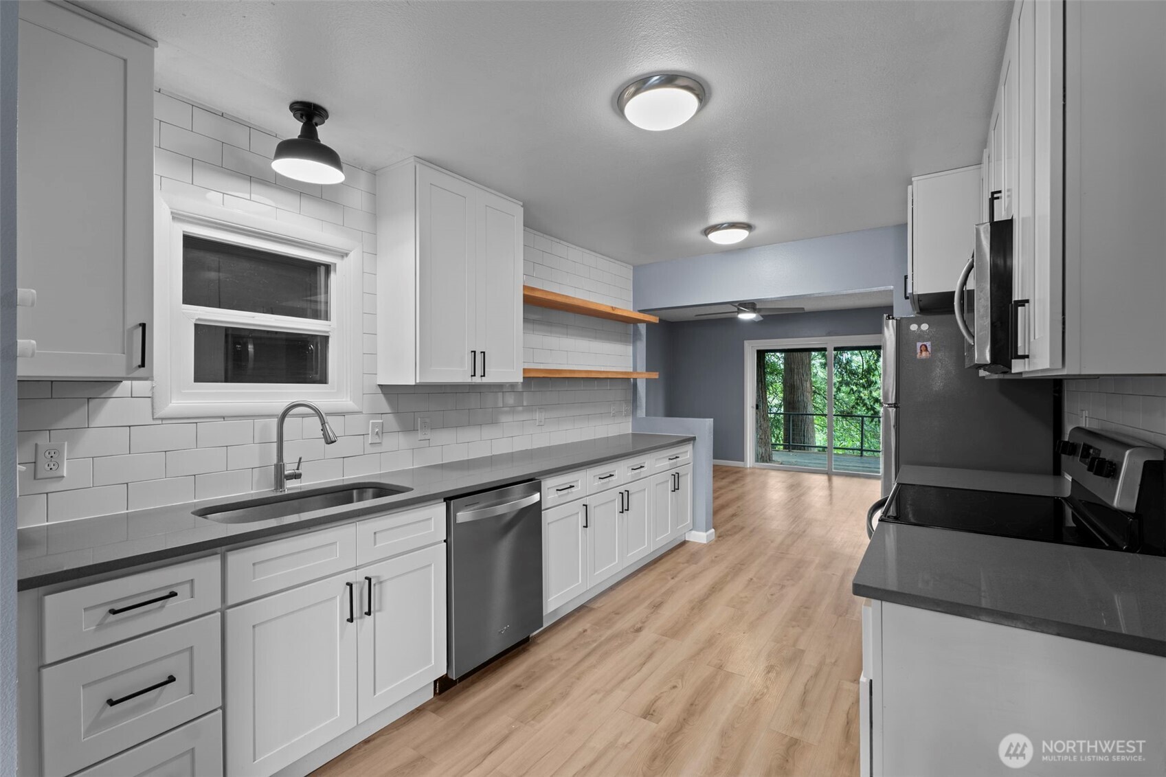 1102 Cowlitz Way Property Photo 14