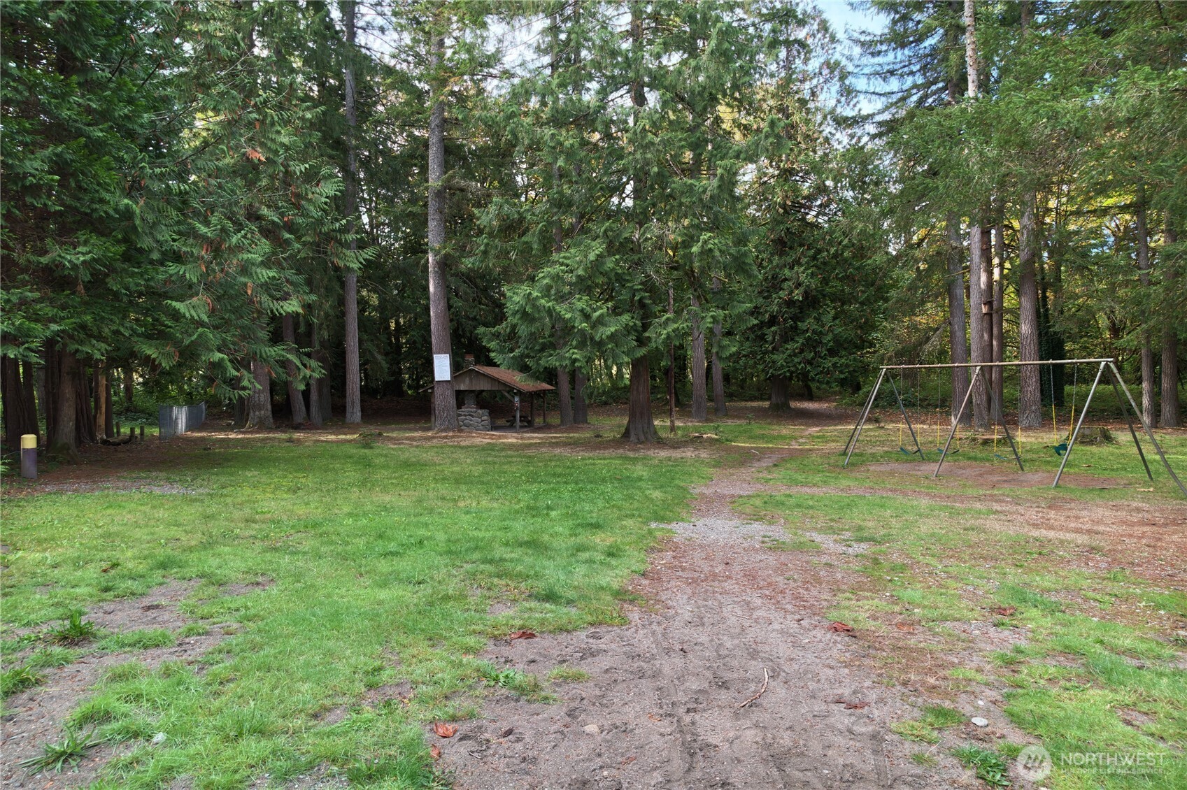 41354 North Shore Lane Property Photo 28