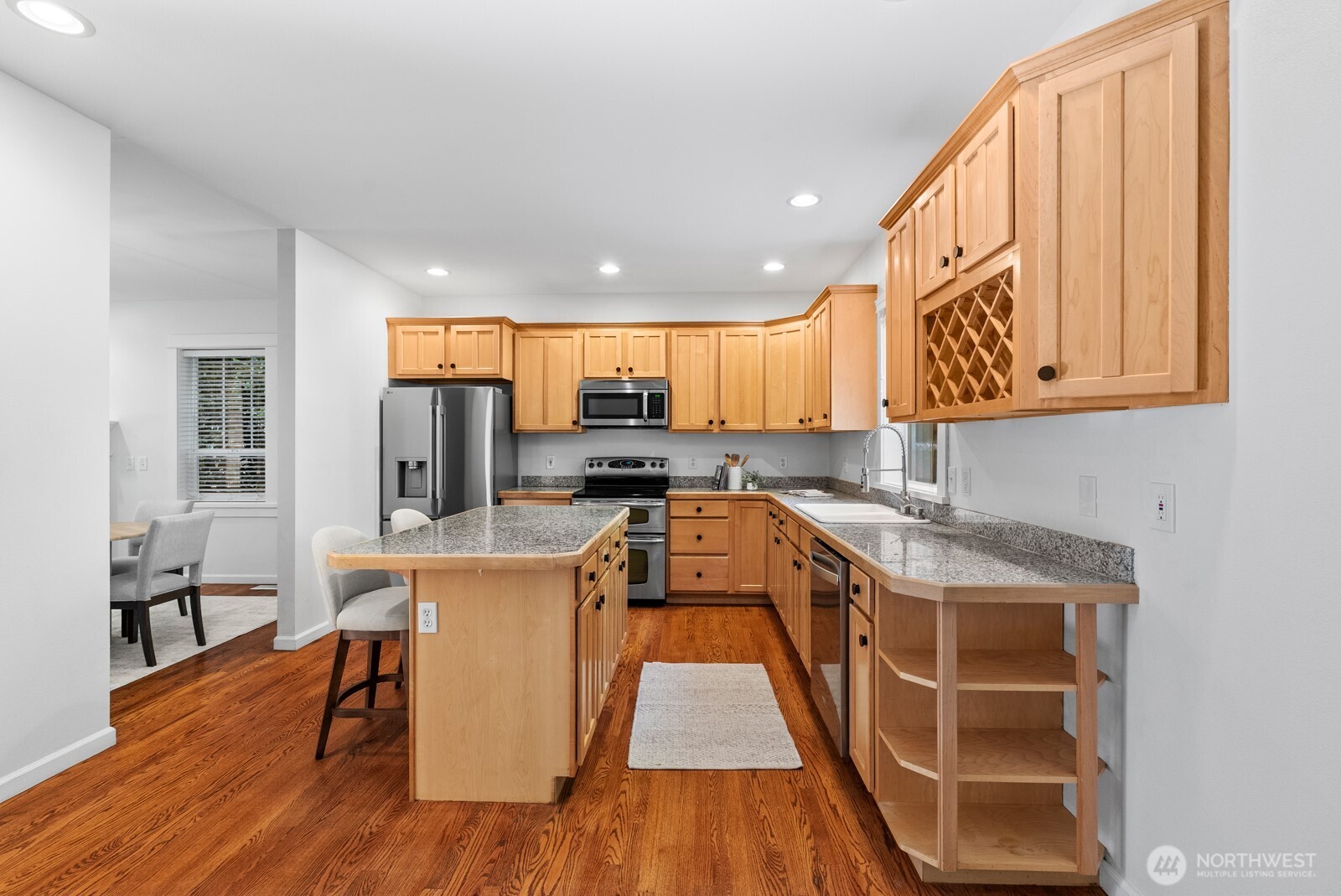 10220 Ne Yaquina Avenue Property Photo 14