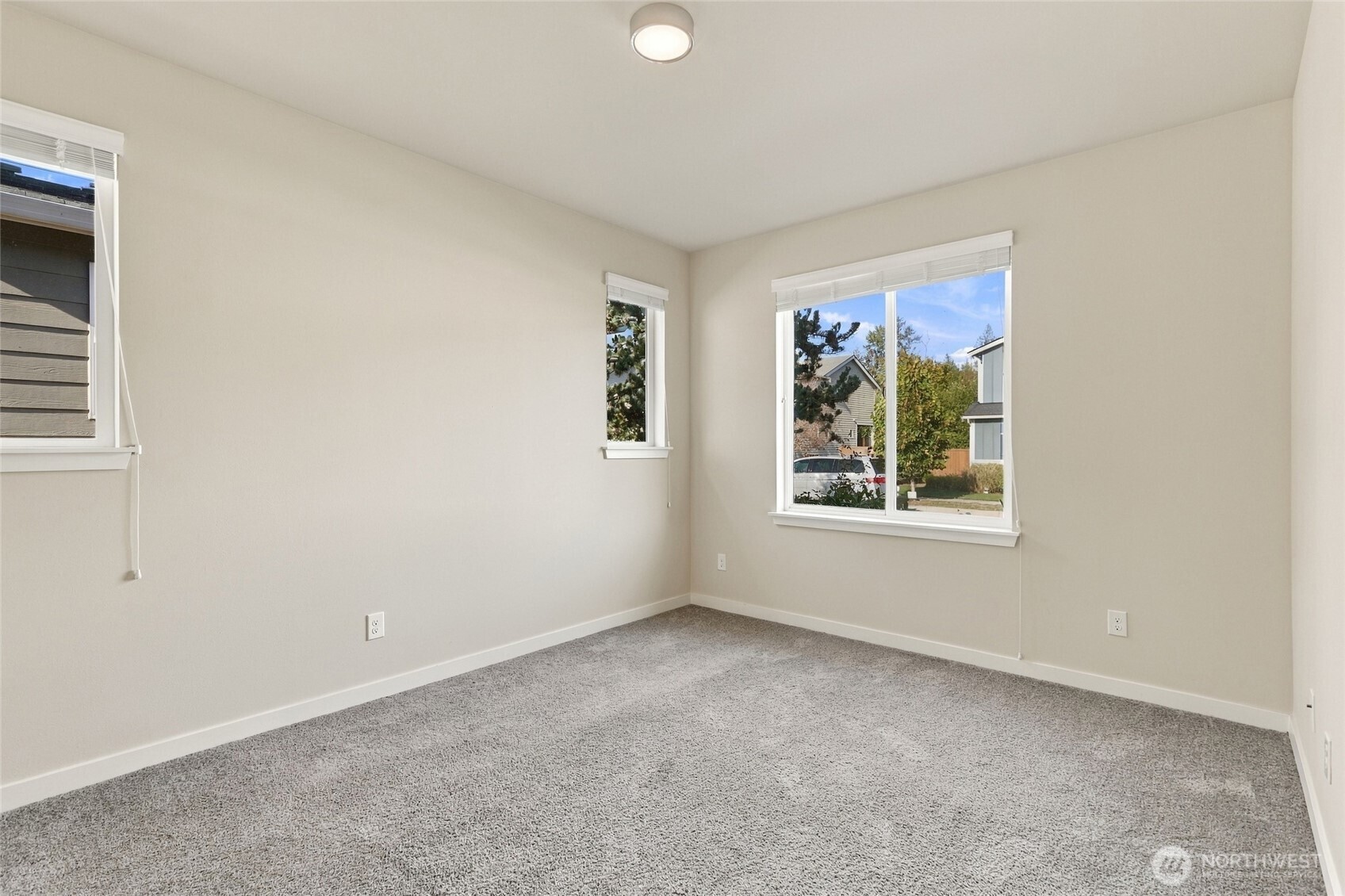 25707 207th Place Property Photo 3