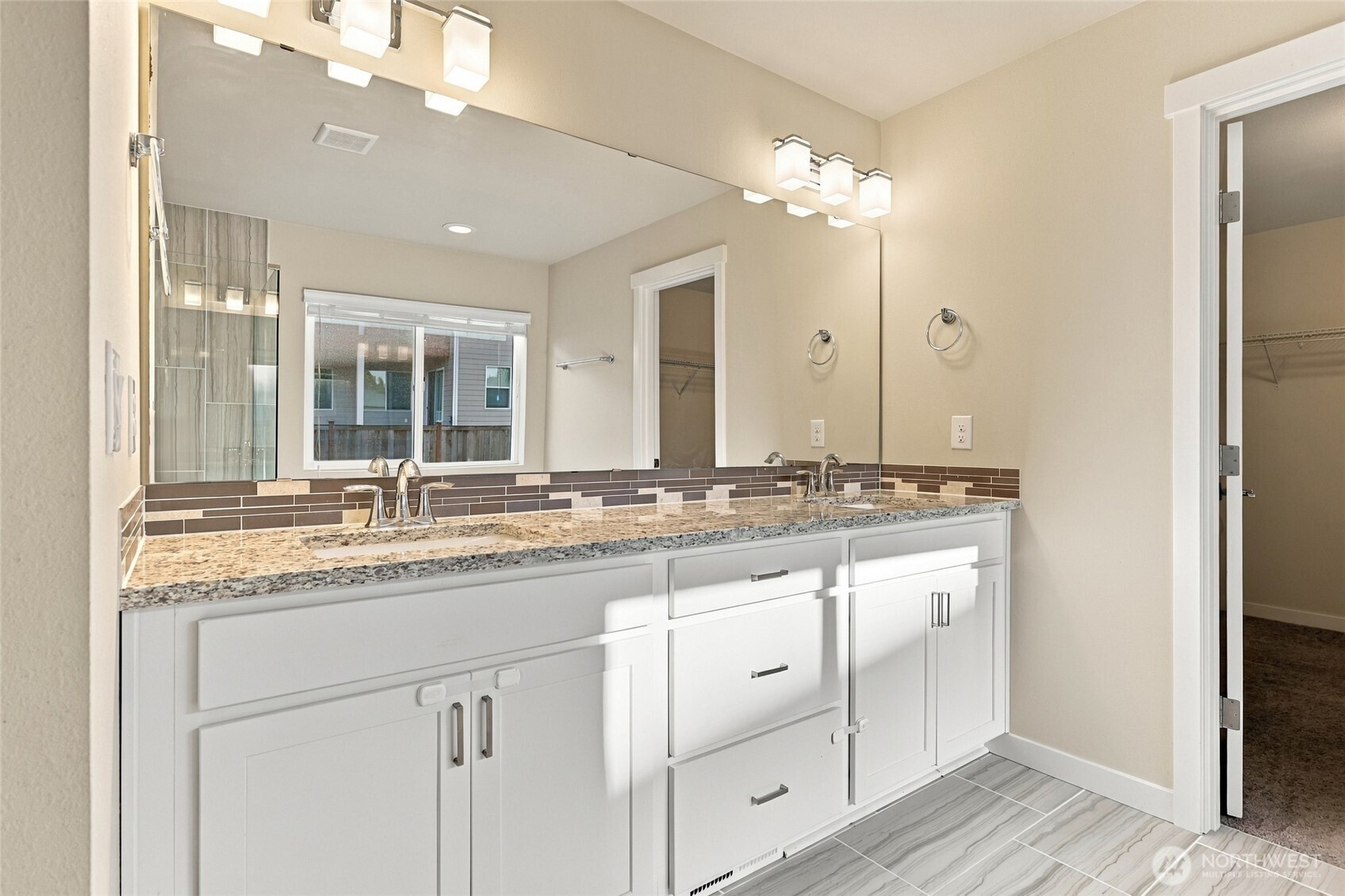 25707 207th Place Property Photo 18