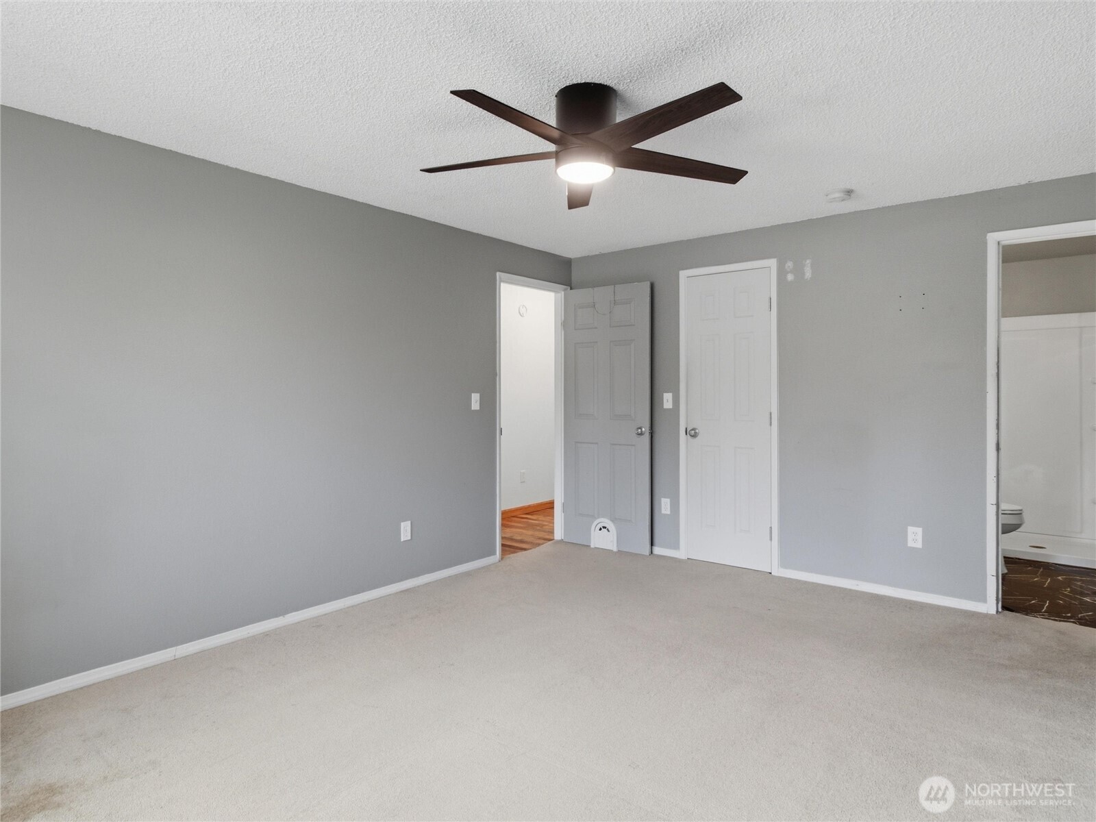 4803 33rd Court Property Photo 20