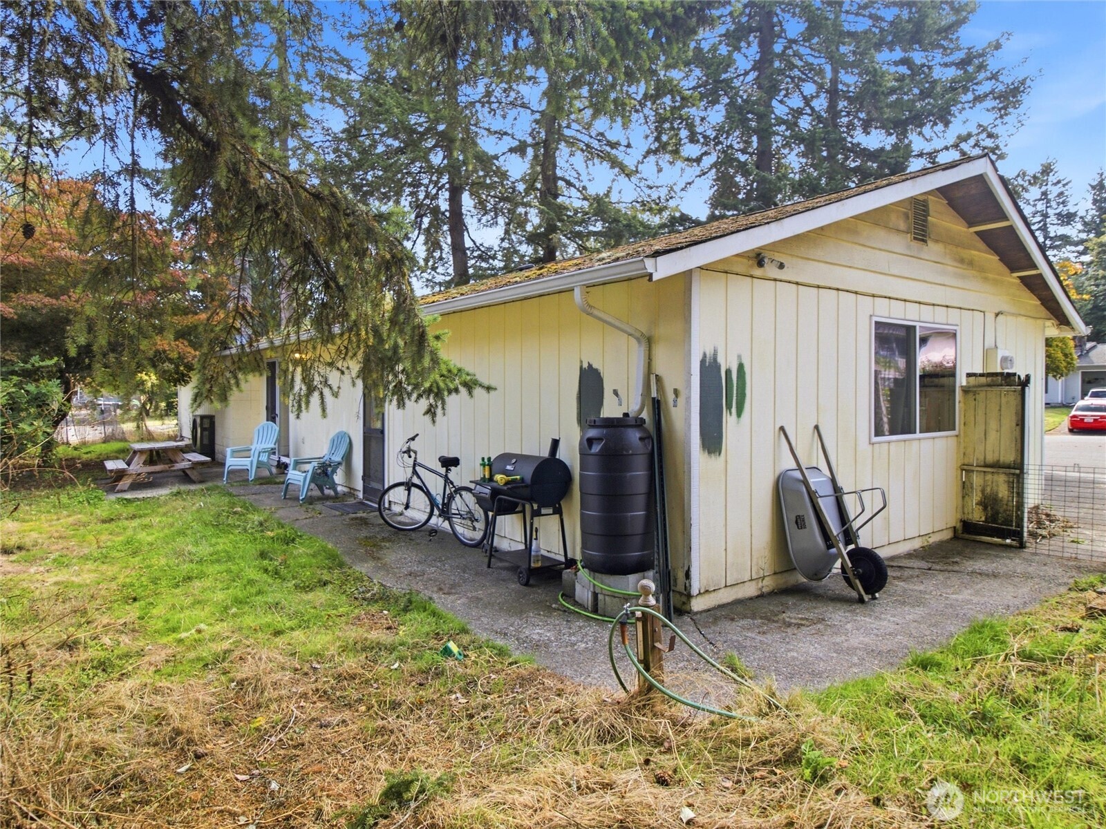 4803 33rd Court Property Photo 29