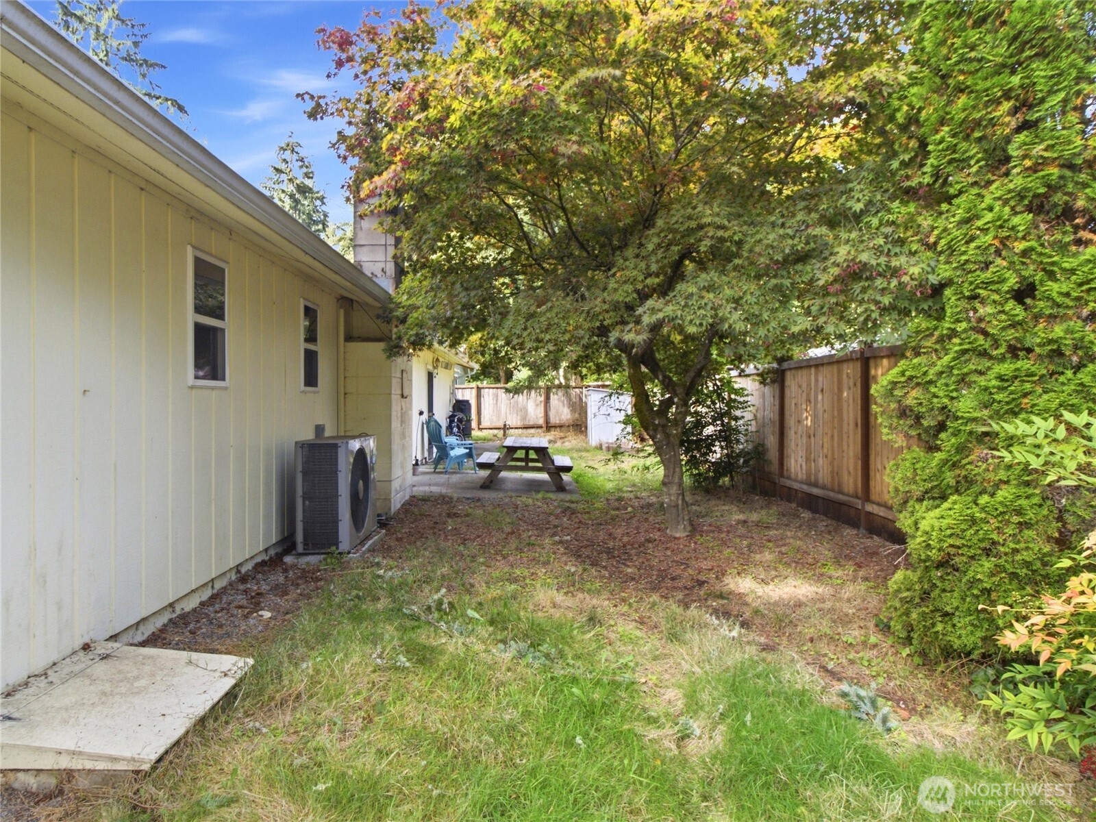 4803 33rd Court Property Photo 32