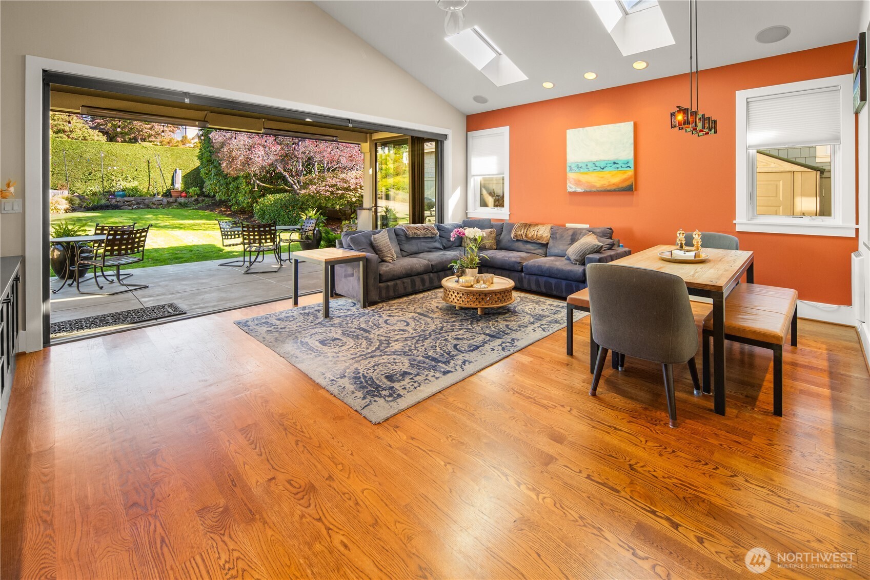 2820 Magnolia Boulevard Property Photo 13