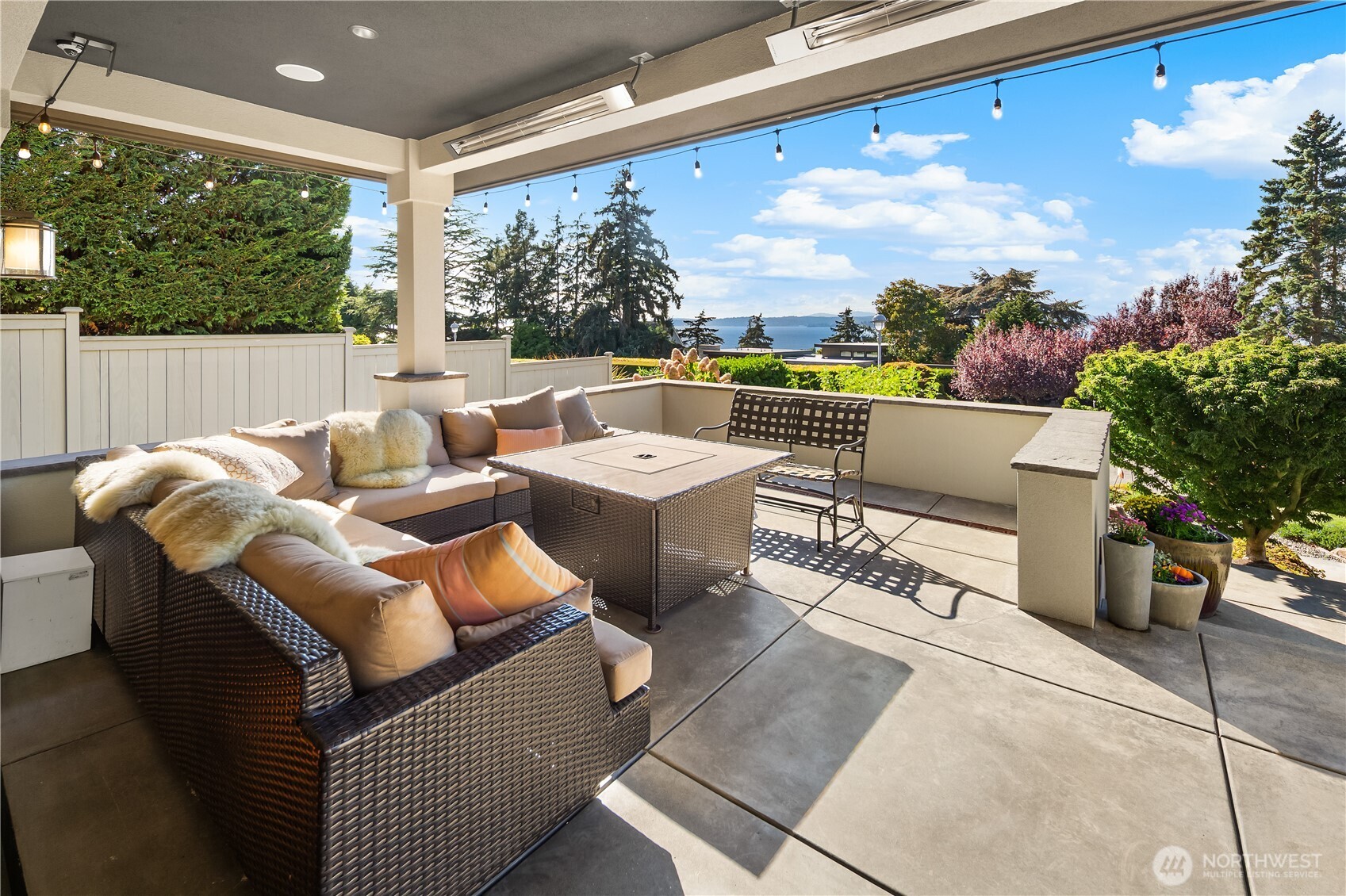 2820 Magnolia Boulevard Property Photo 17
