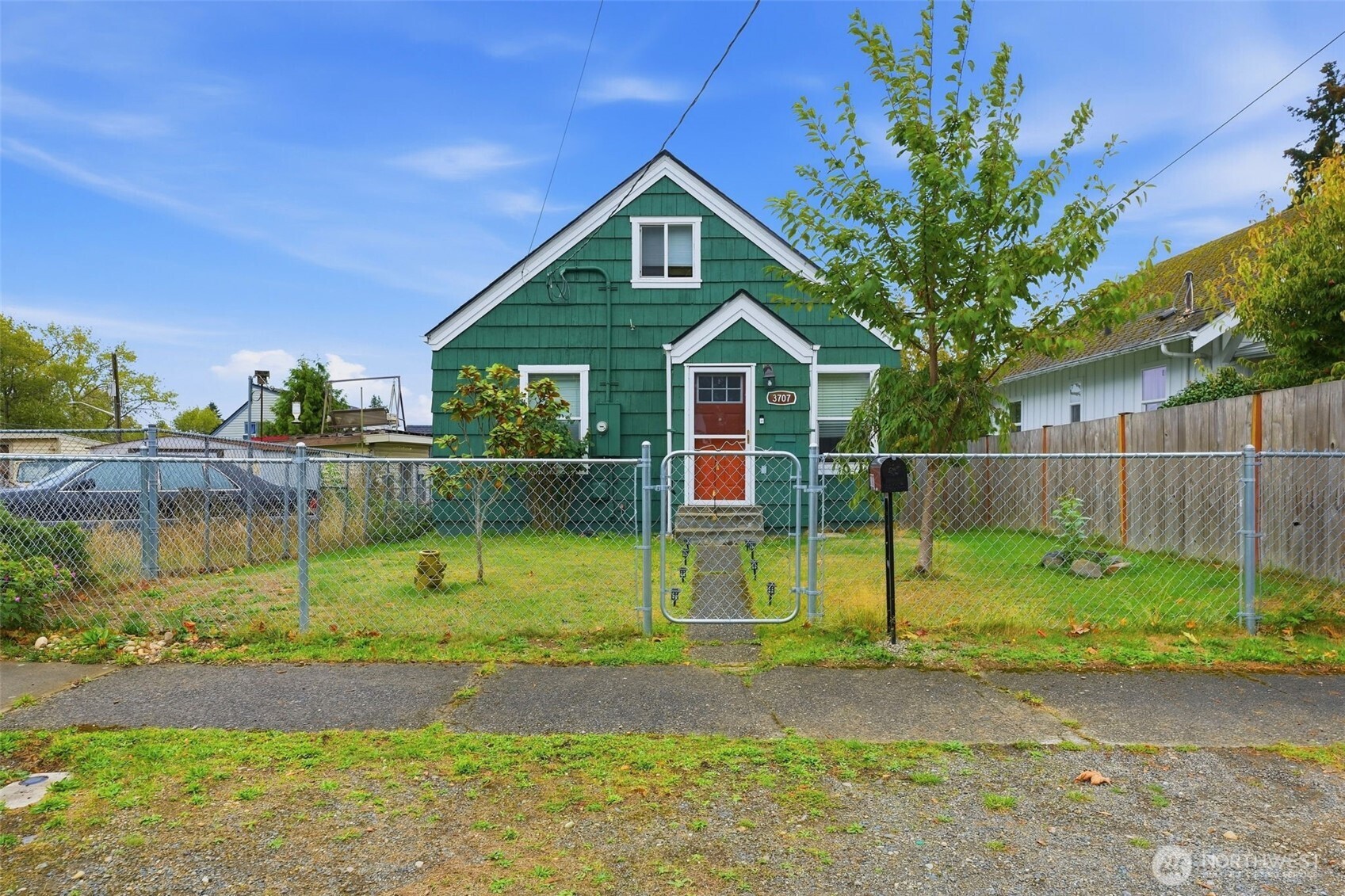 3707 E B Street Property Photo 2