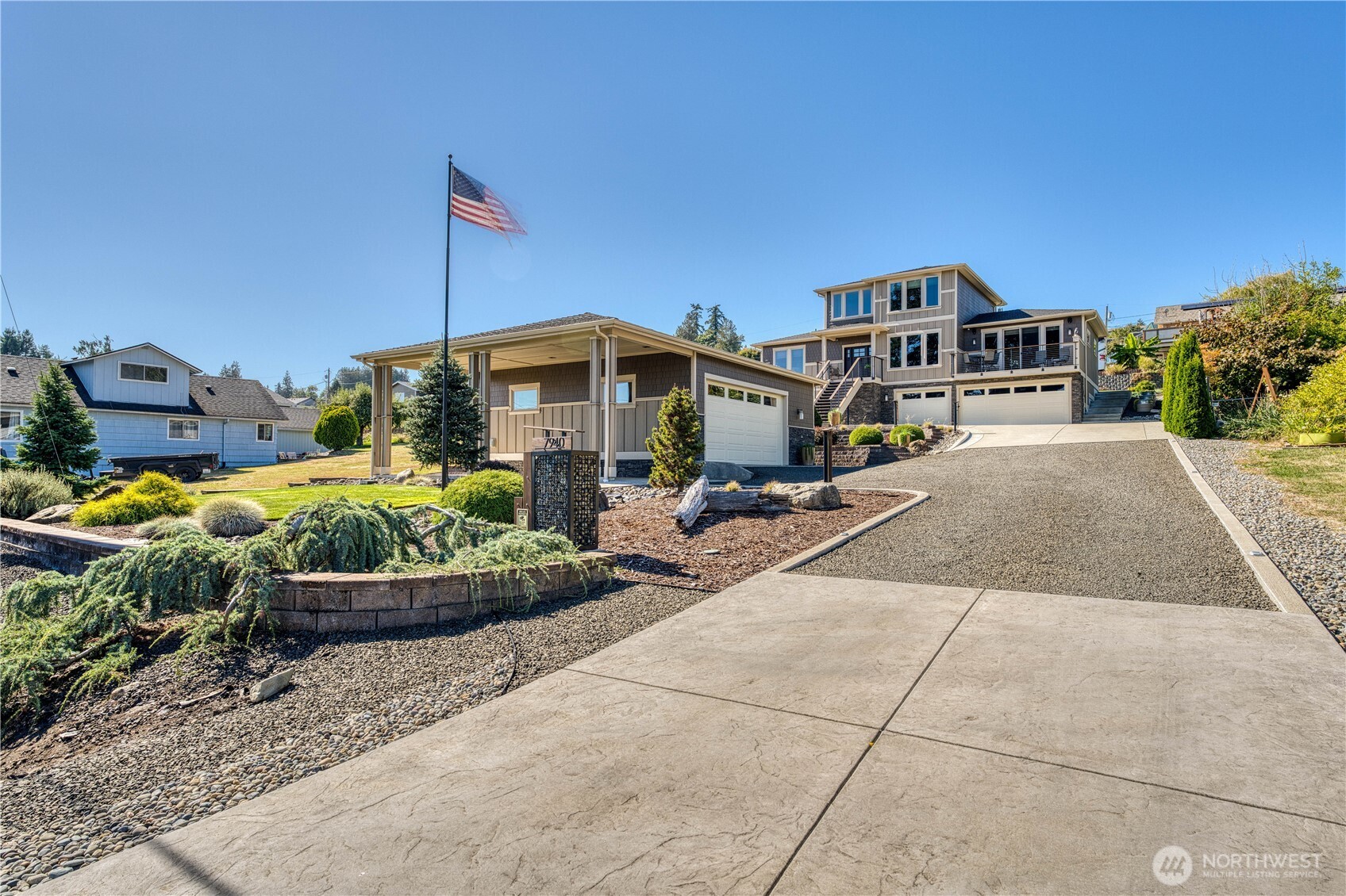 7940 Beach Drive Property Photo 1