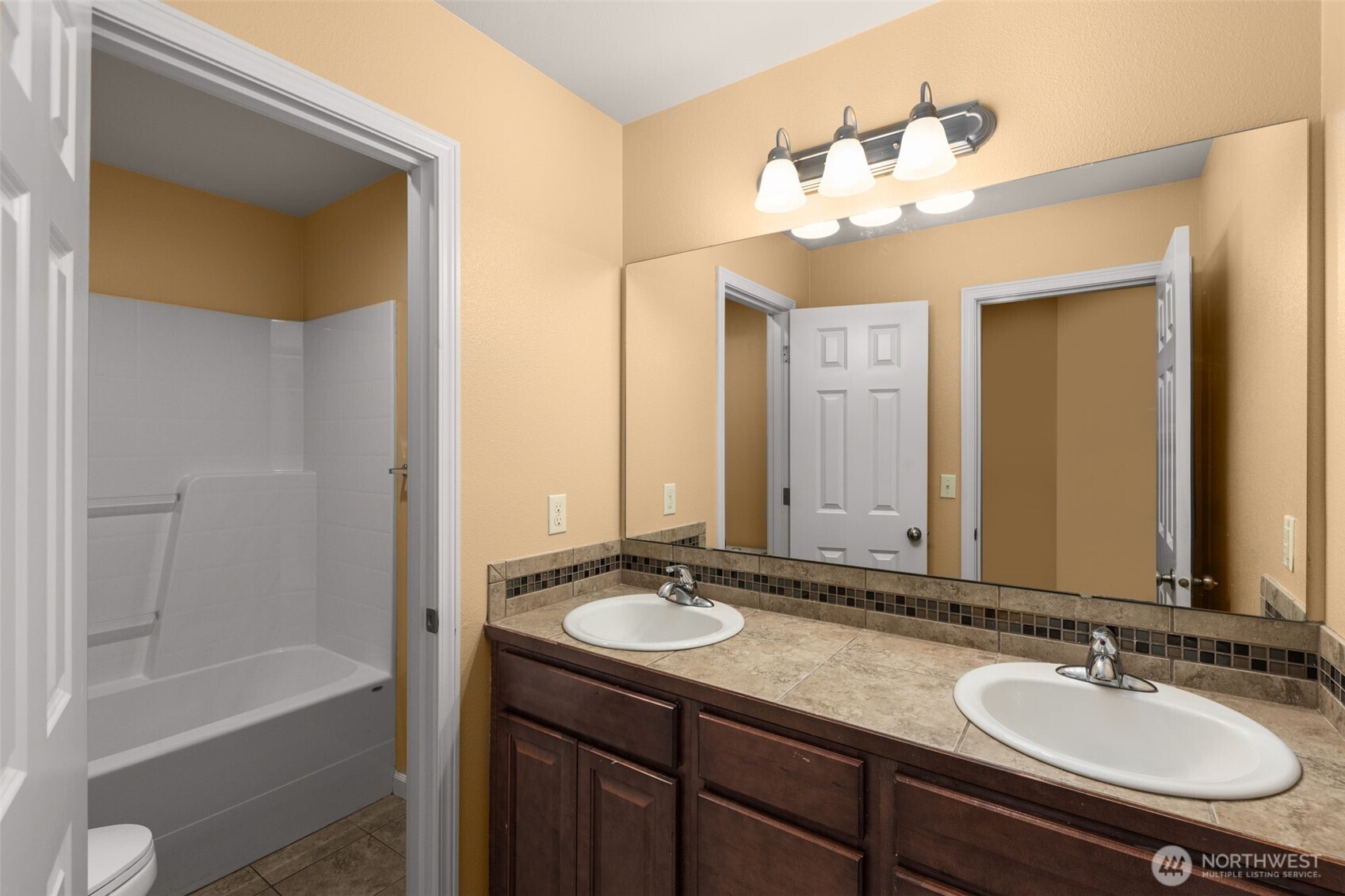16418 82nd Avenue Property Photo 26