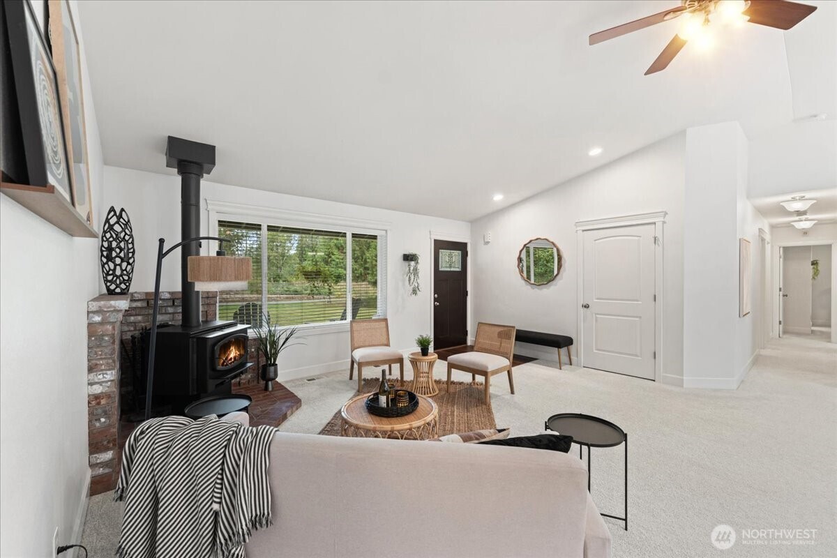 11704 11th Street Ct Property Photo 7