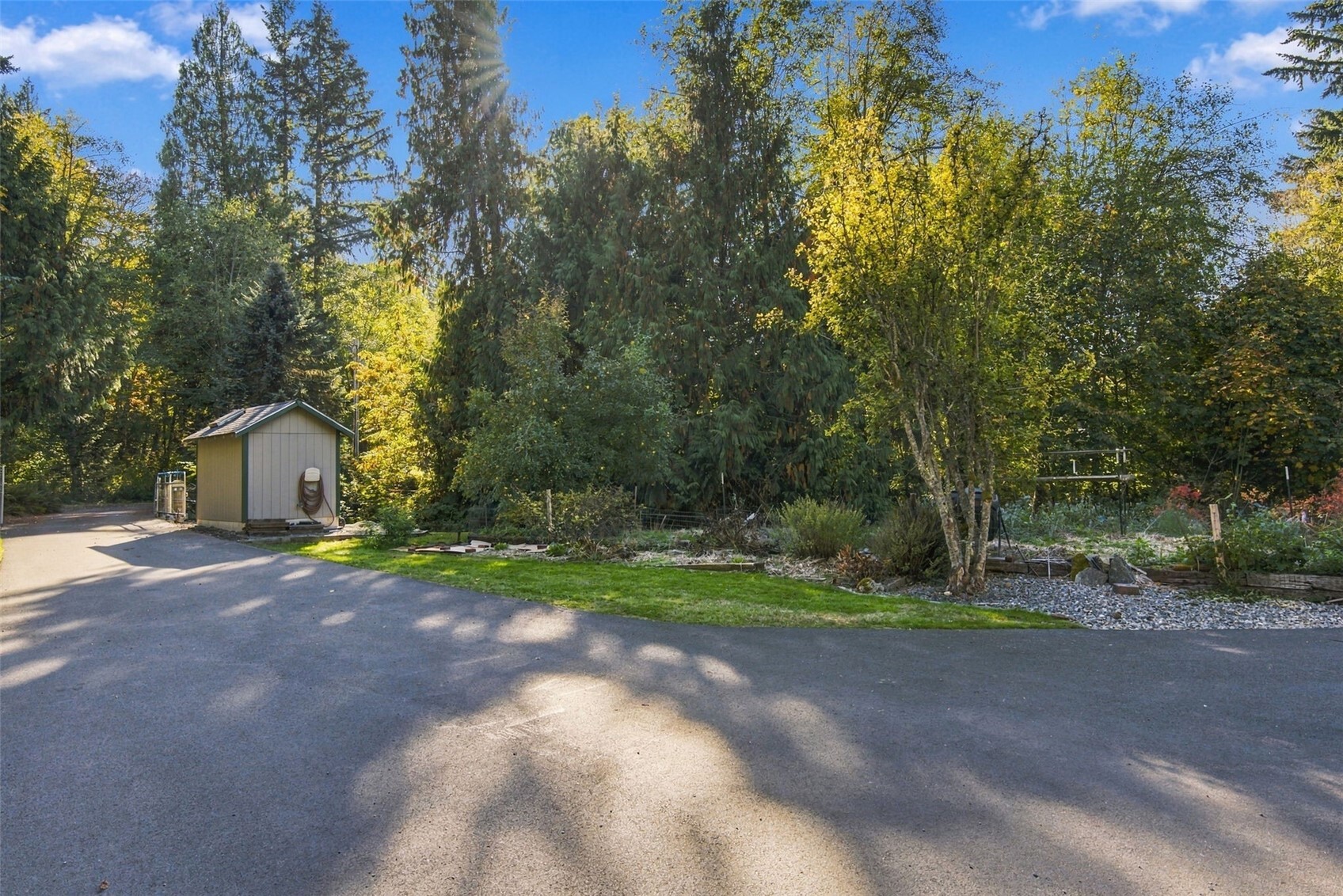 13717 214th Street Property Photo 3