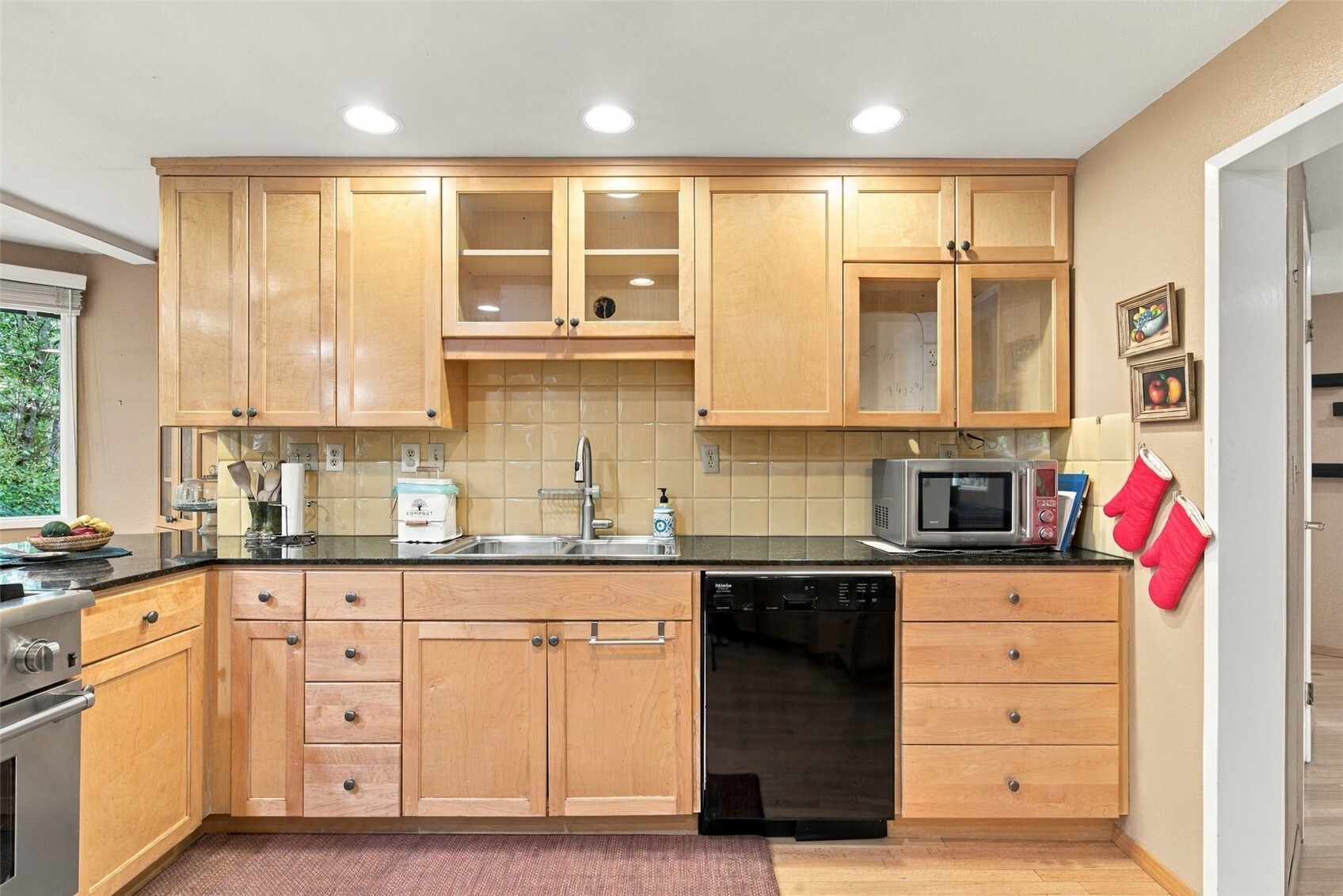 13717 214th Street Property Photo 9