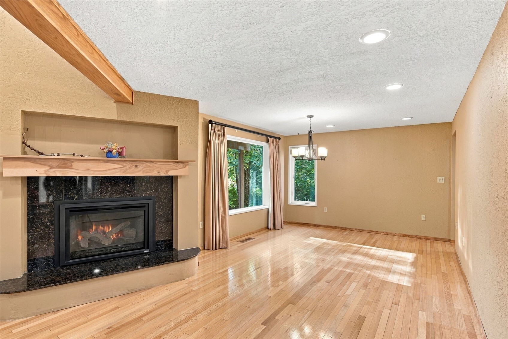 13717 214th Street Property Photo 13