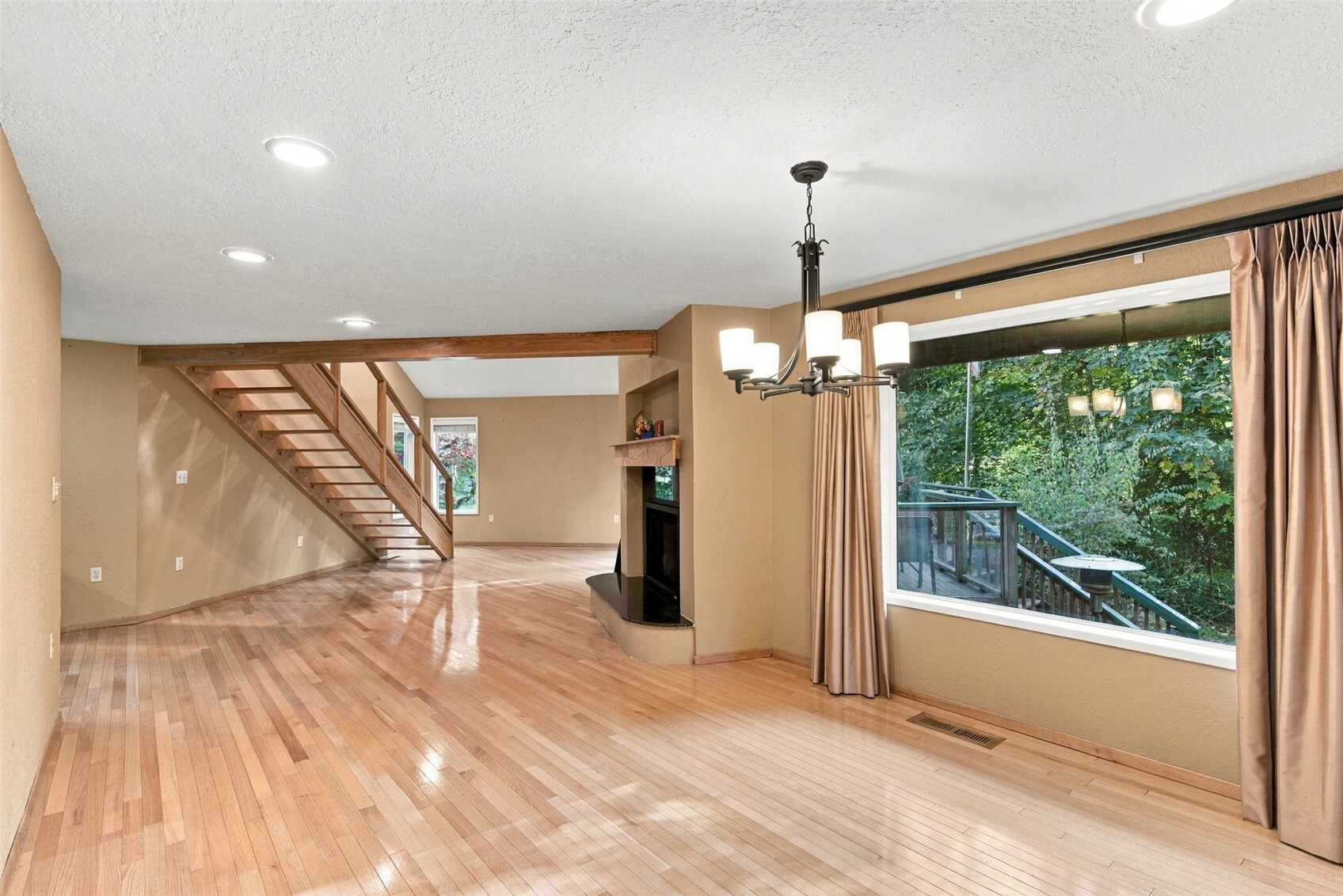 13717 214th Street Property Photo 14