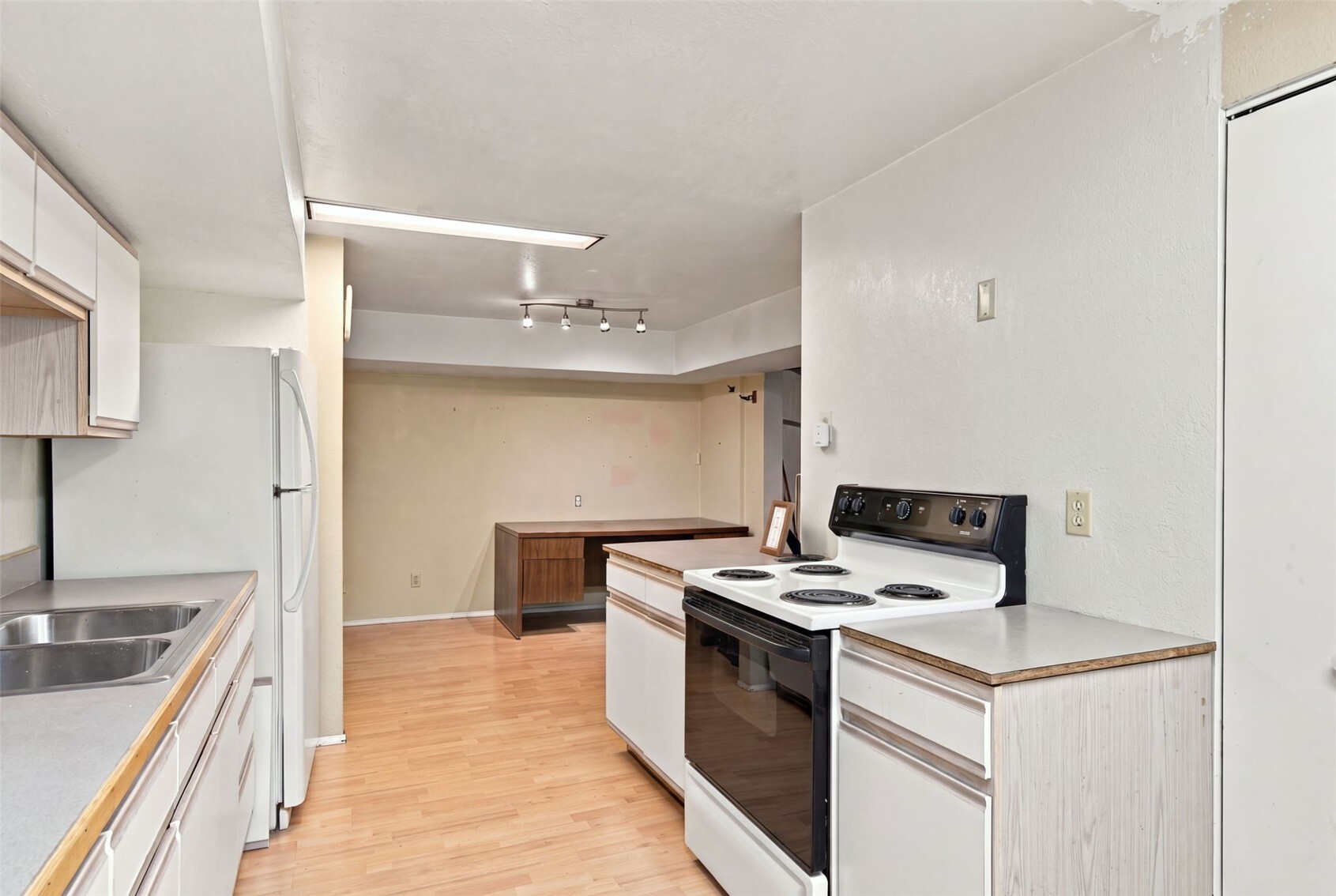 13717 214th Street Property Photo 29