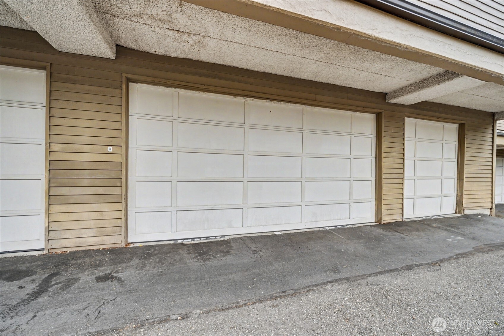 10410 Ne 32nd Place D-104 Property Photo 15