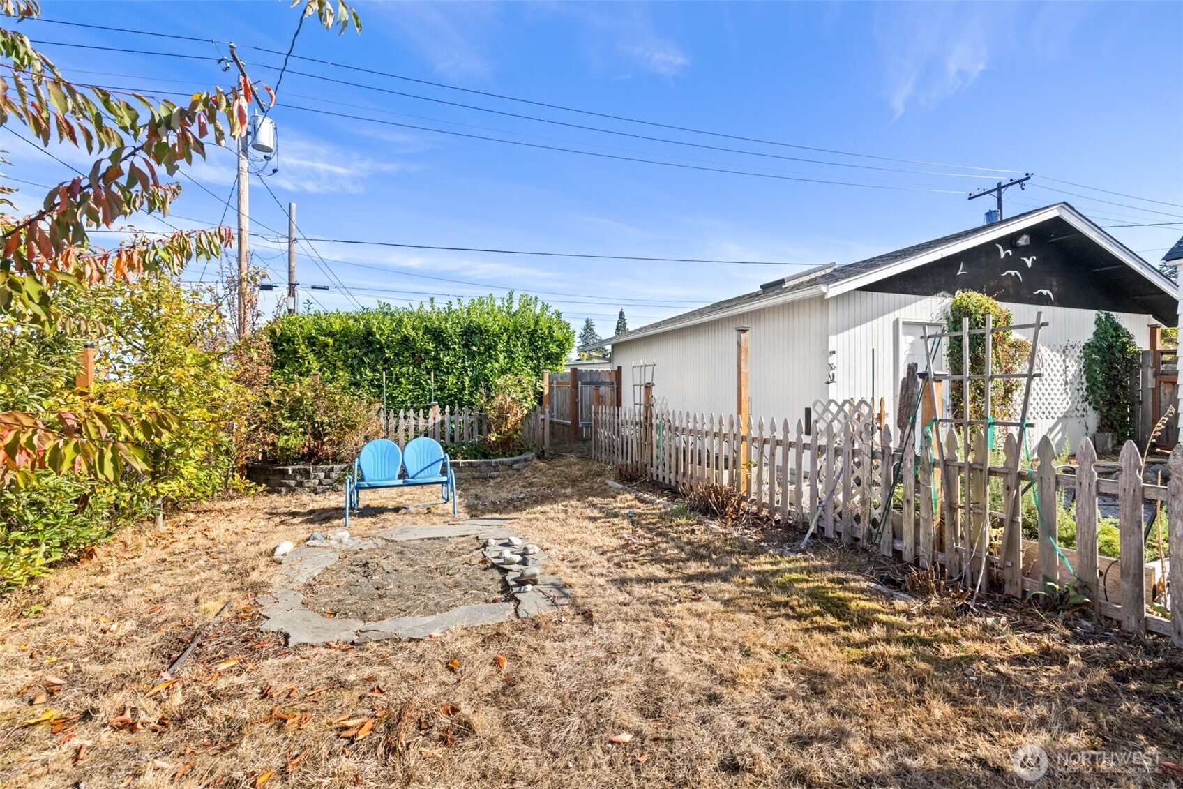 1227 E 4th Street Property Photo 28