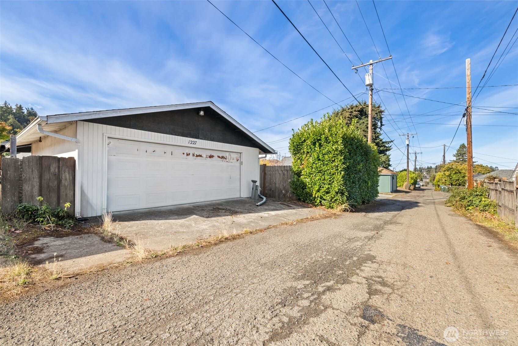 1227 E 4th Street Property Photo 34