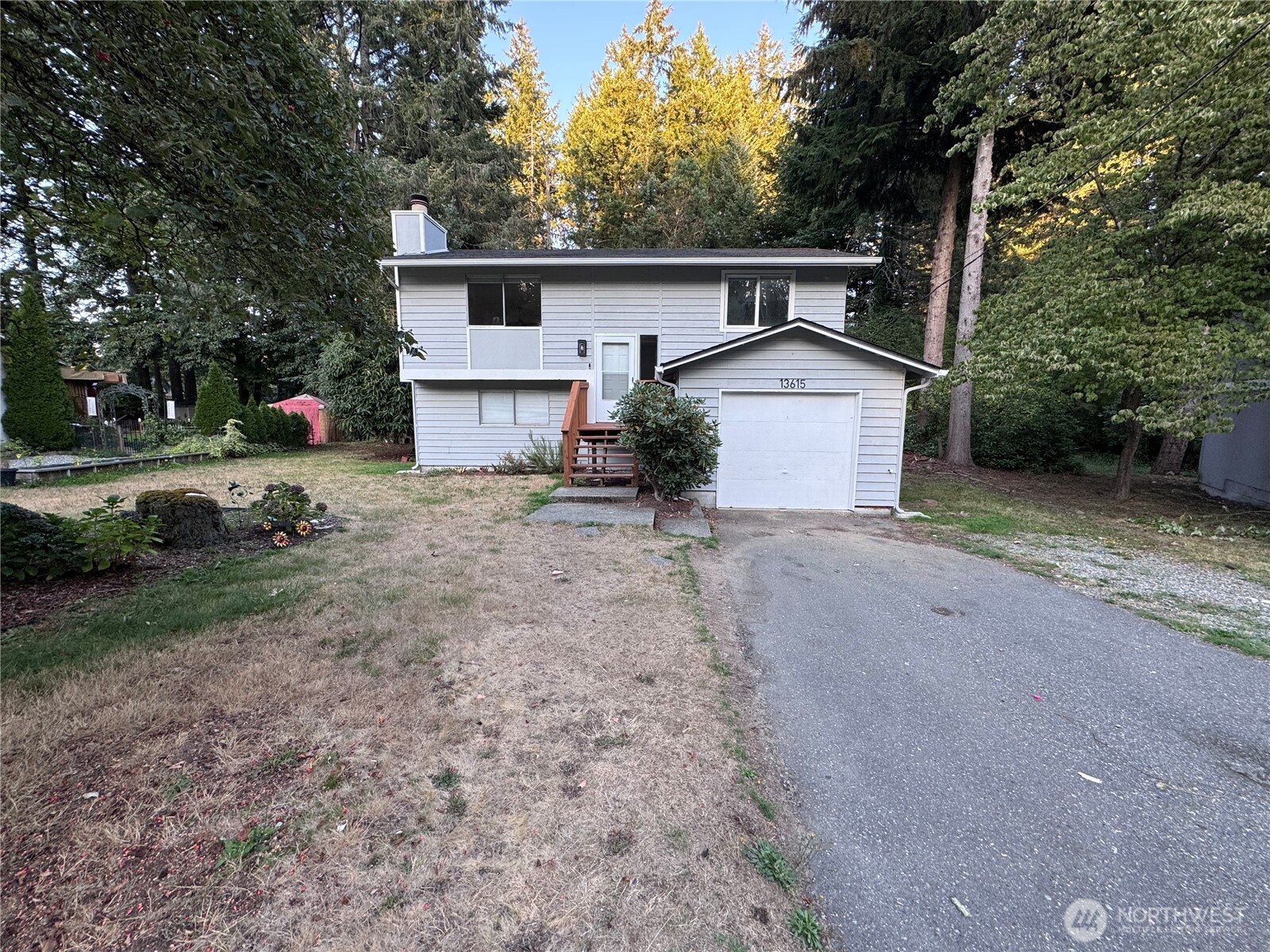 13615 97th Avenue Property Photo 1