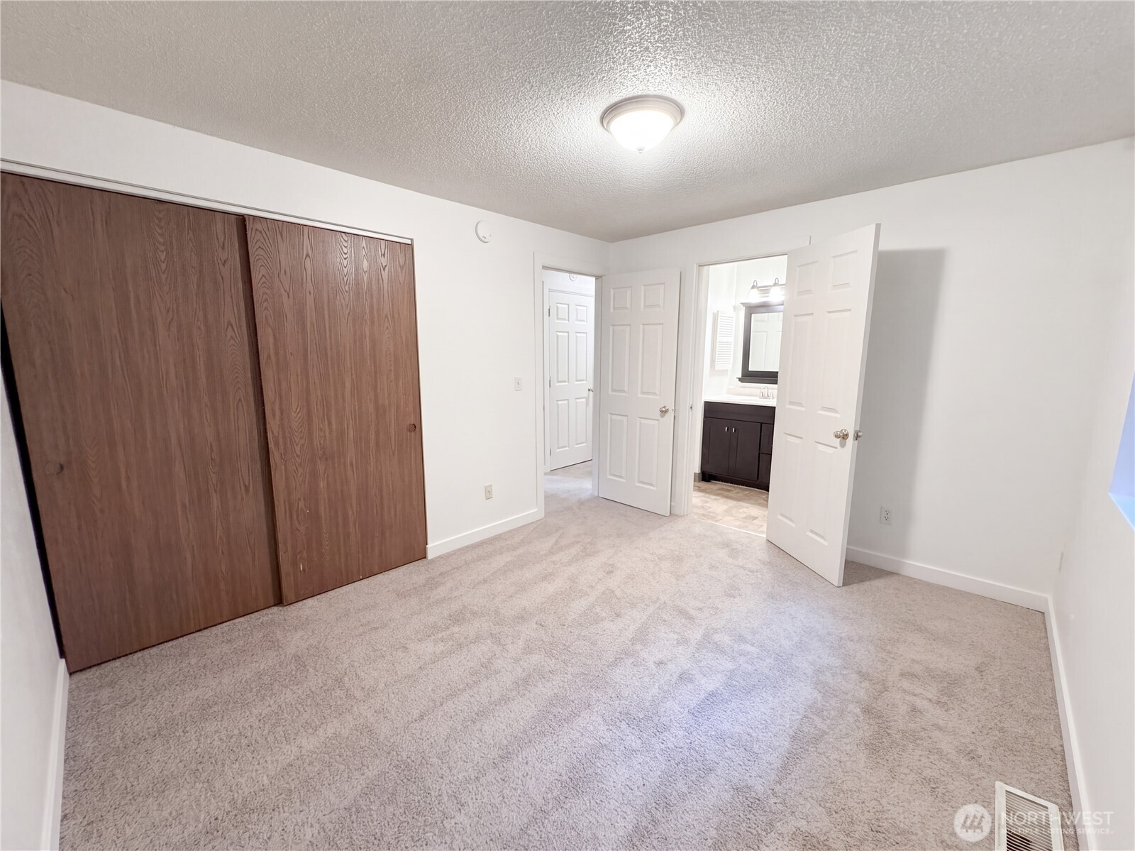 13615 97th Avenue Property Photo 4