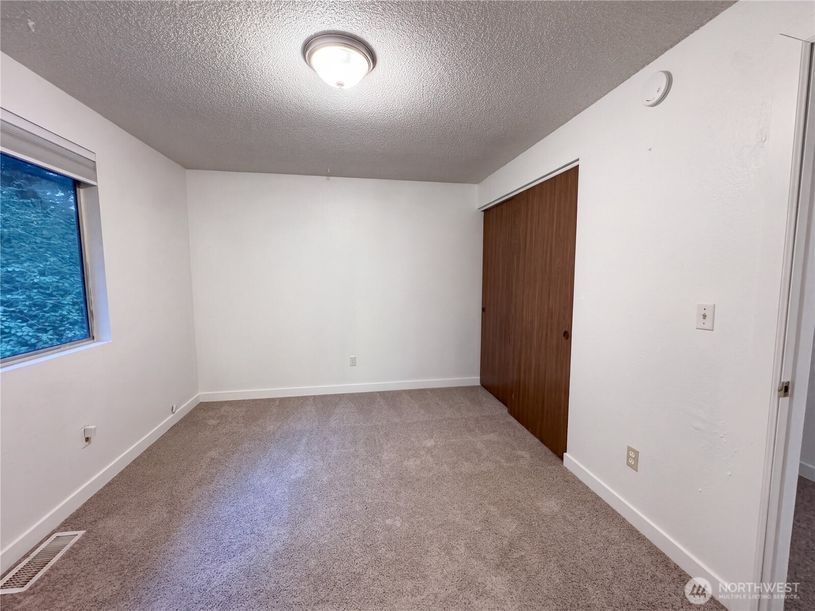 13615 97th Avenue Property Photo 13