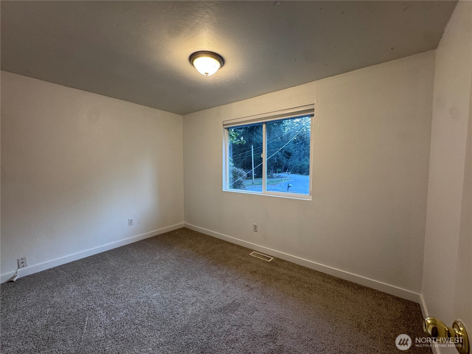 13615 97th Avenue Property Photo 14