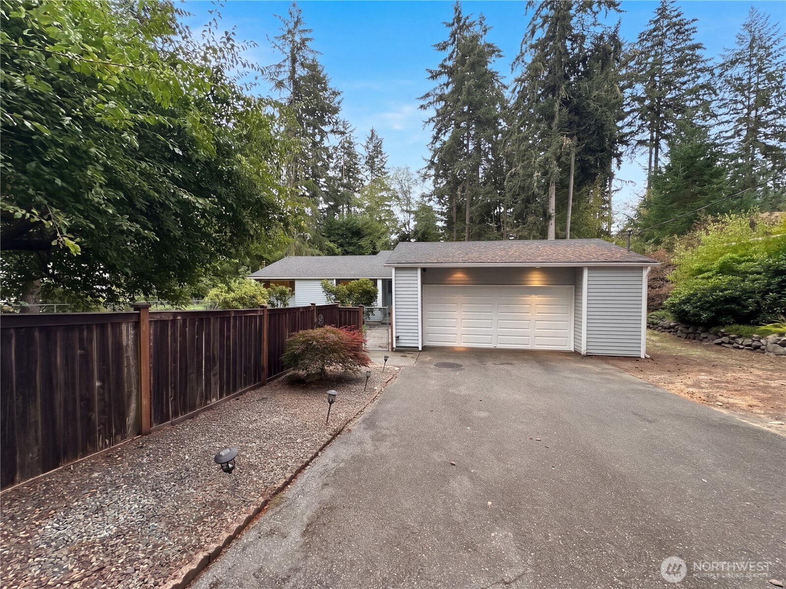 7104 36th Street Court Property Photo 1