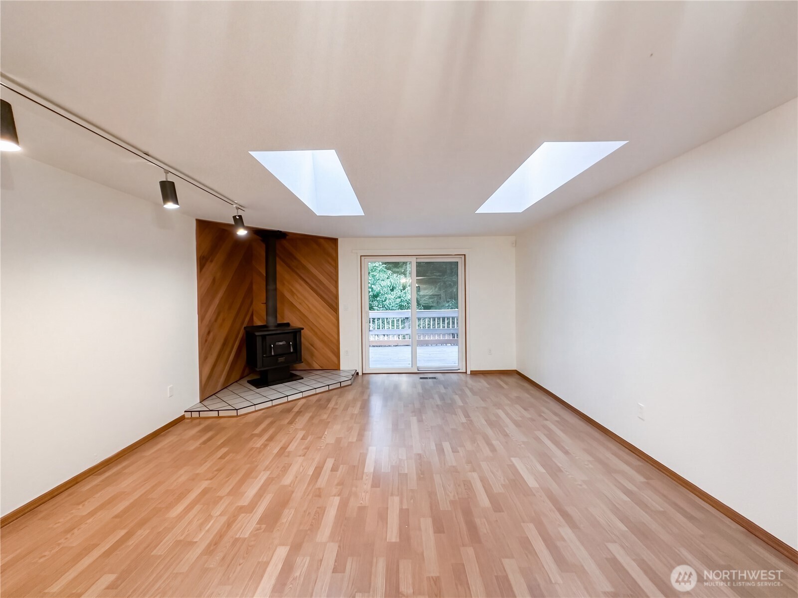 7104 36th Street Court Property Photo 10