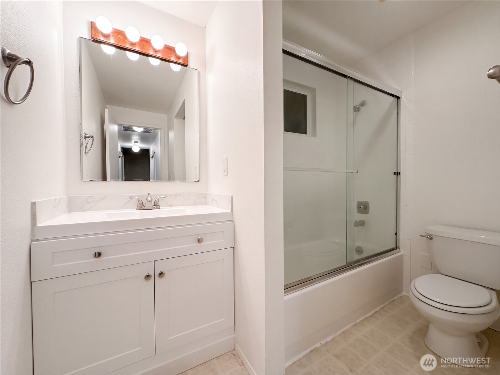 7104 36th Street Court Property Photo 17