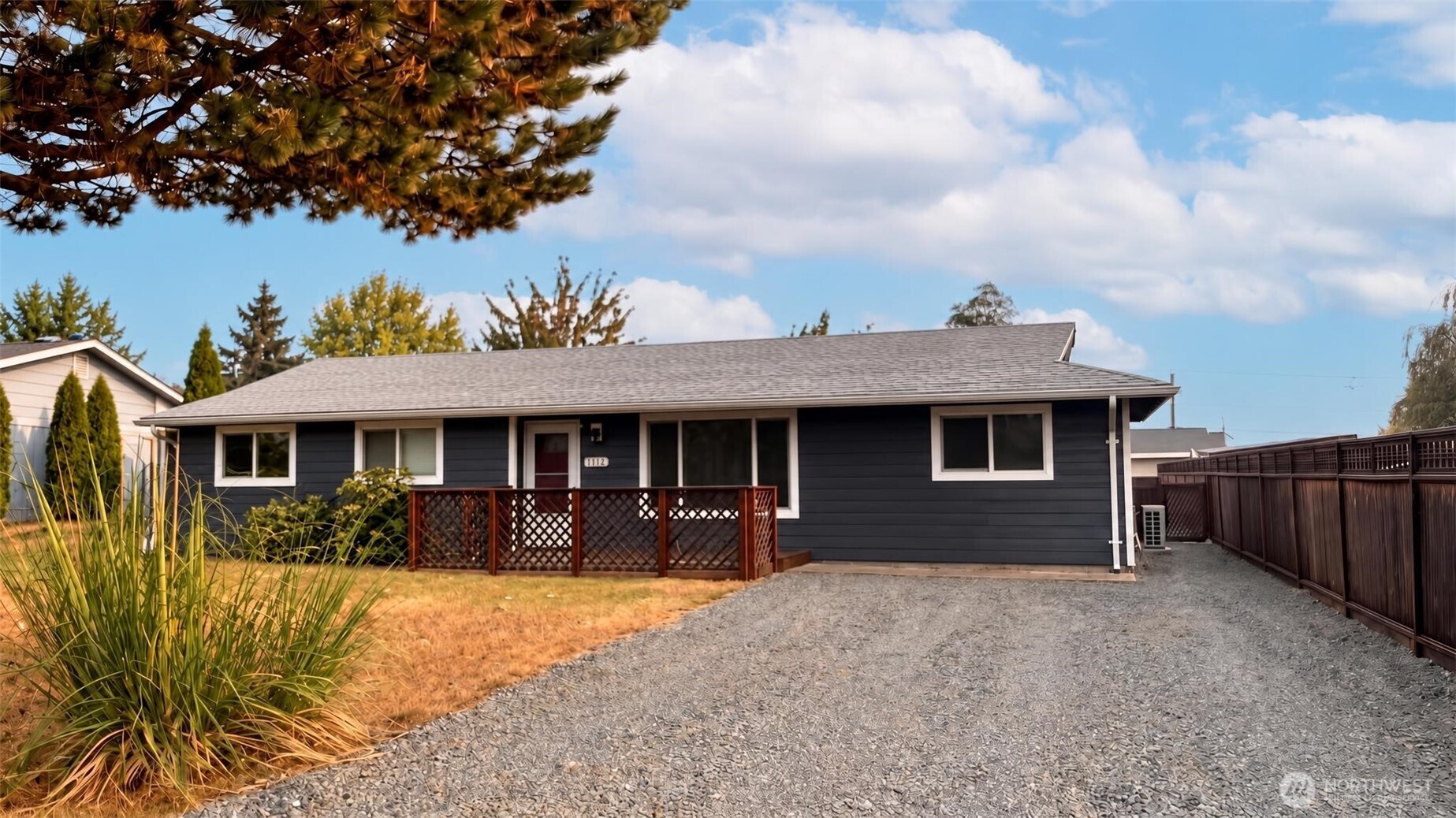 1414 33rd Street Property Photo 1