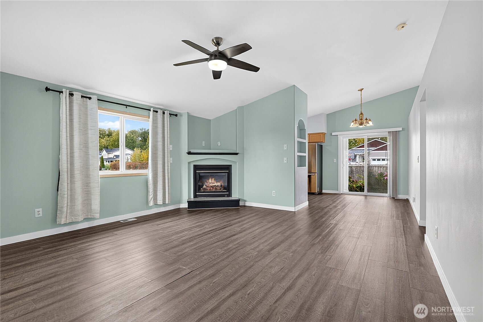 4744 Sandcastle Drive Property Photo 5