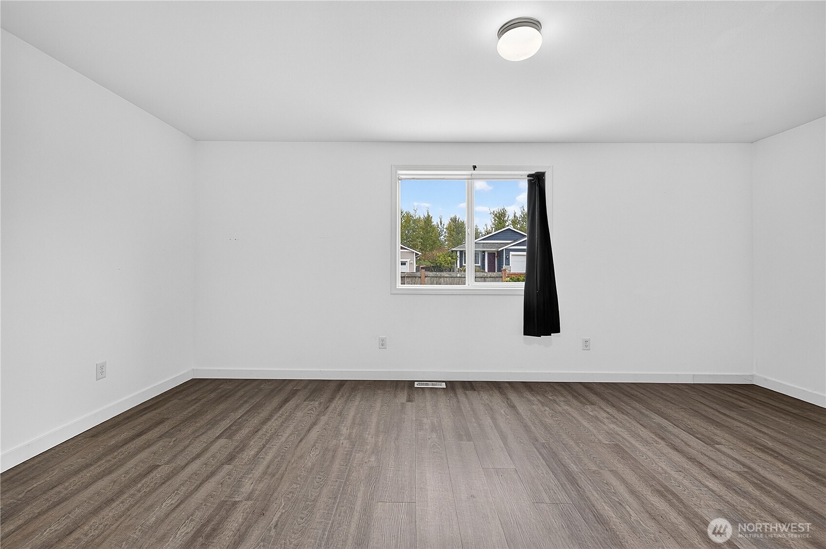 4744 Sandcastle Drive Property Photo 13