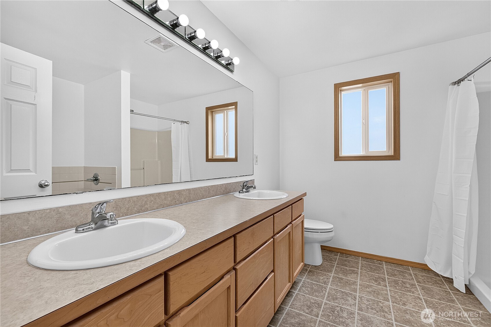 4744 Sandcastle Drive Property Photo 14