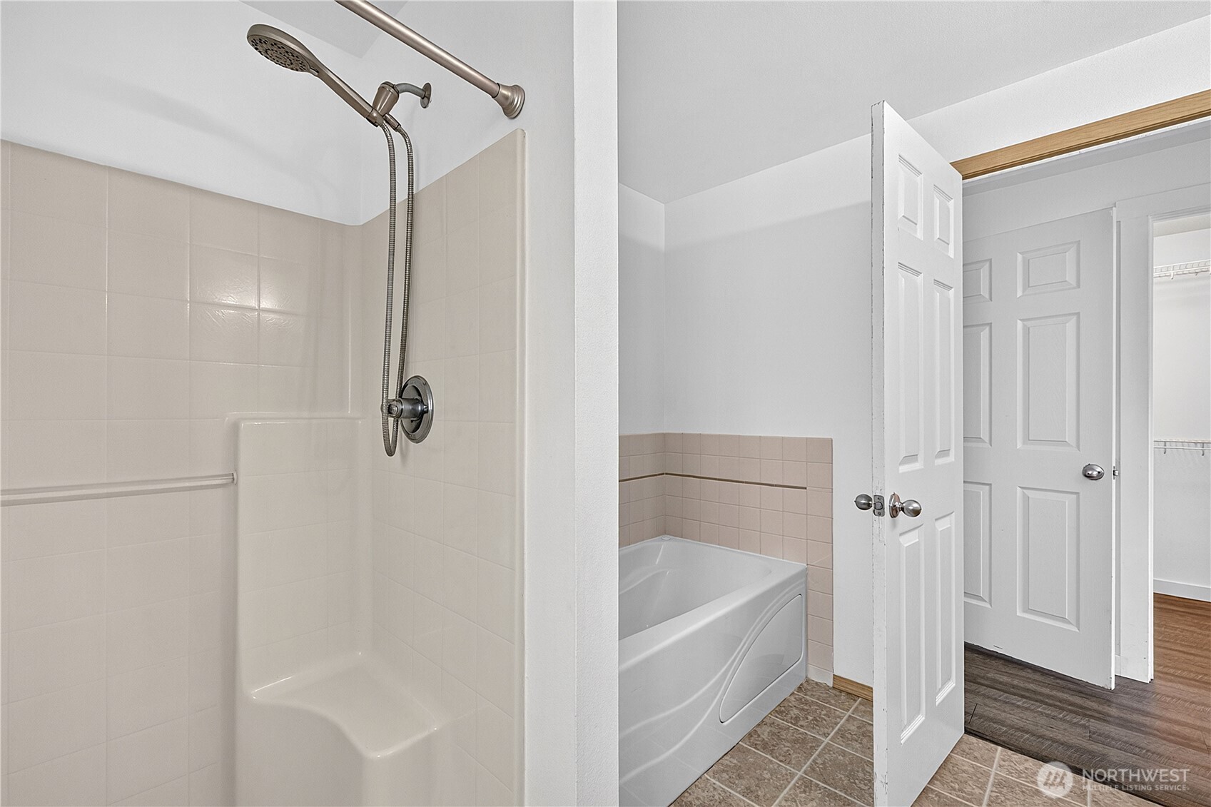 4744 Sandcastle Drive Property Photo 15