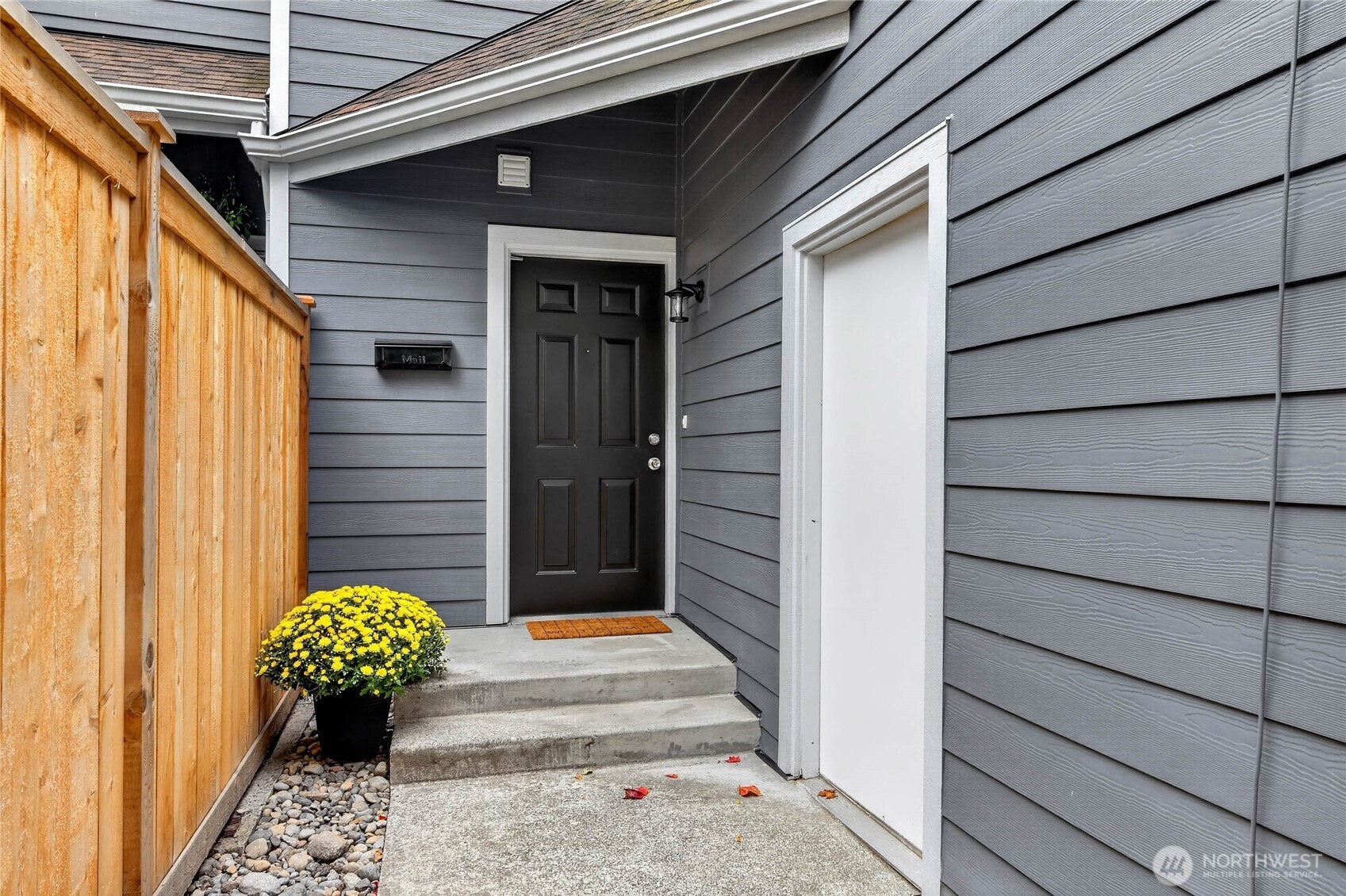 9738 Ashworth Avenue Property Photo 25