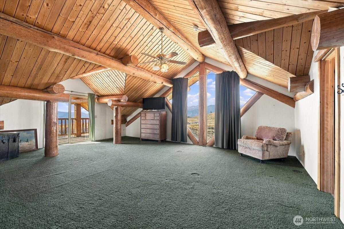 595 Chelan Trails Road Property Photo 23
