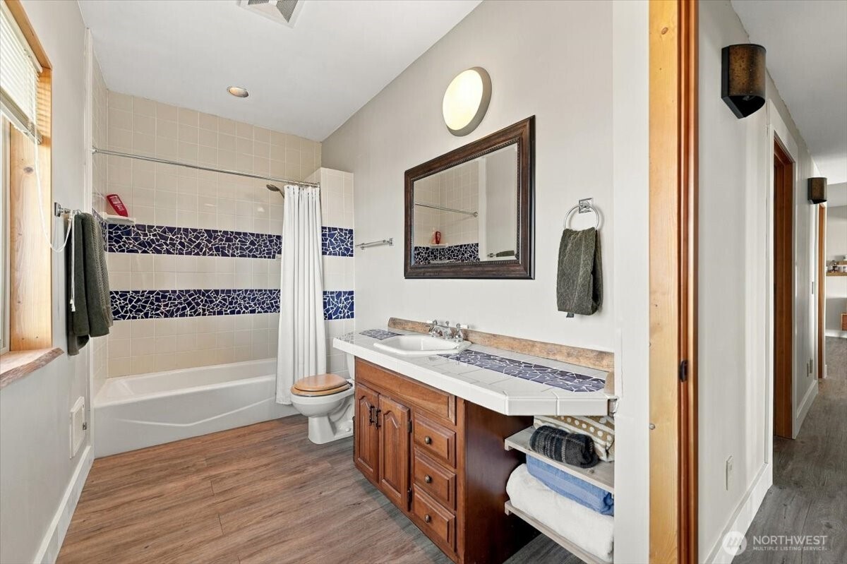595 Chelan Trails Road Property Photo 32