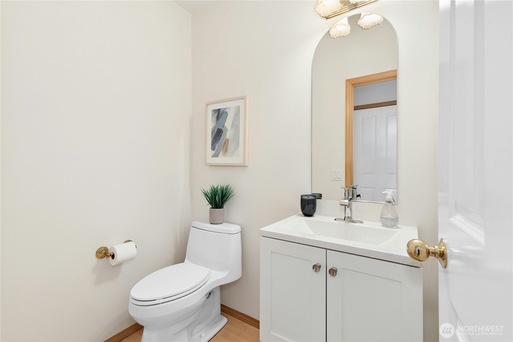 305 8th Avenue Property Photo 17