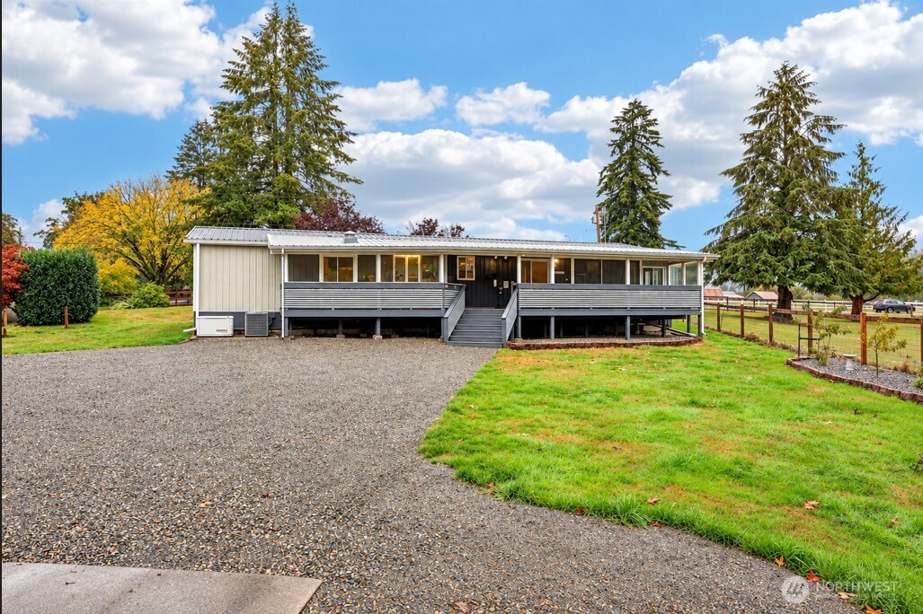 17229 Se Lake Moneysmith Road Property Photo 1