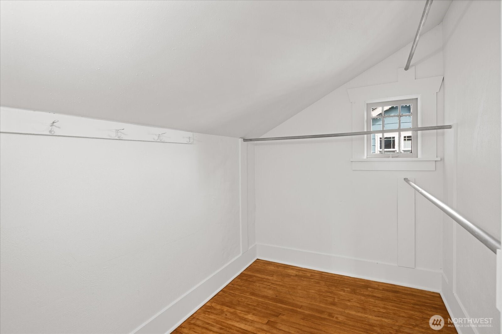 3222 41st Avenue Property Photo 18