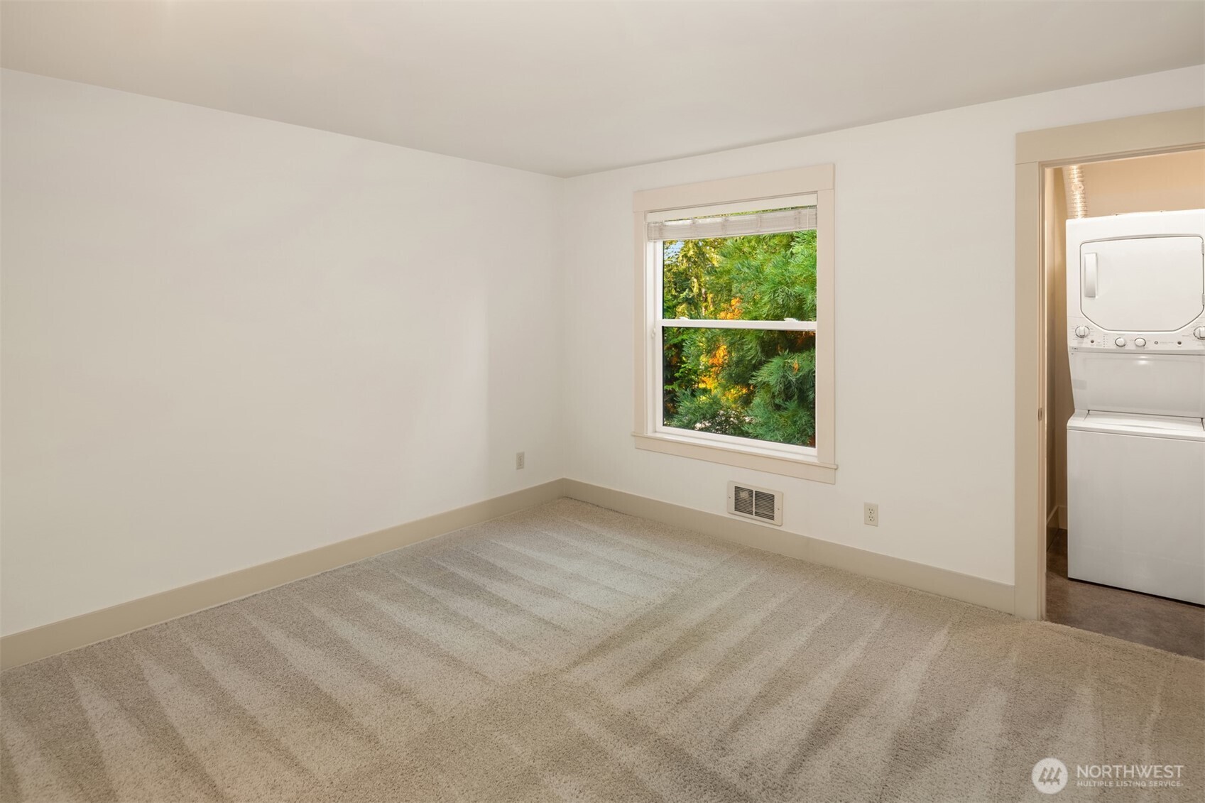 22910 90th Avenue D303 Property Photo 24