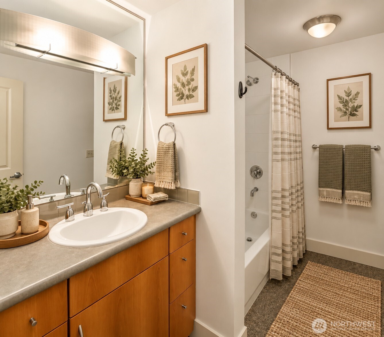 22910 90th Avenue D303 Property Photo 25