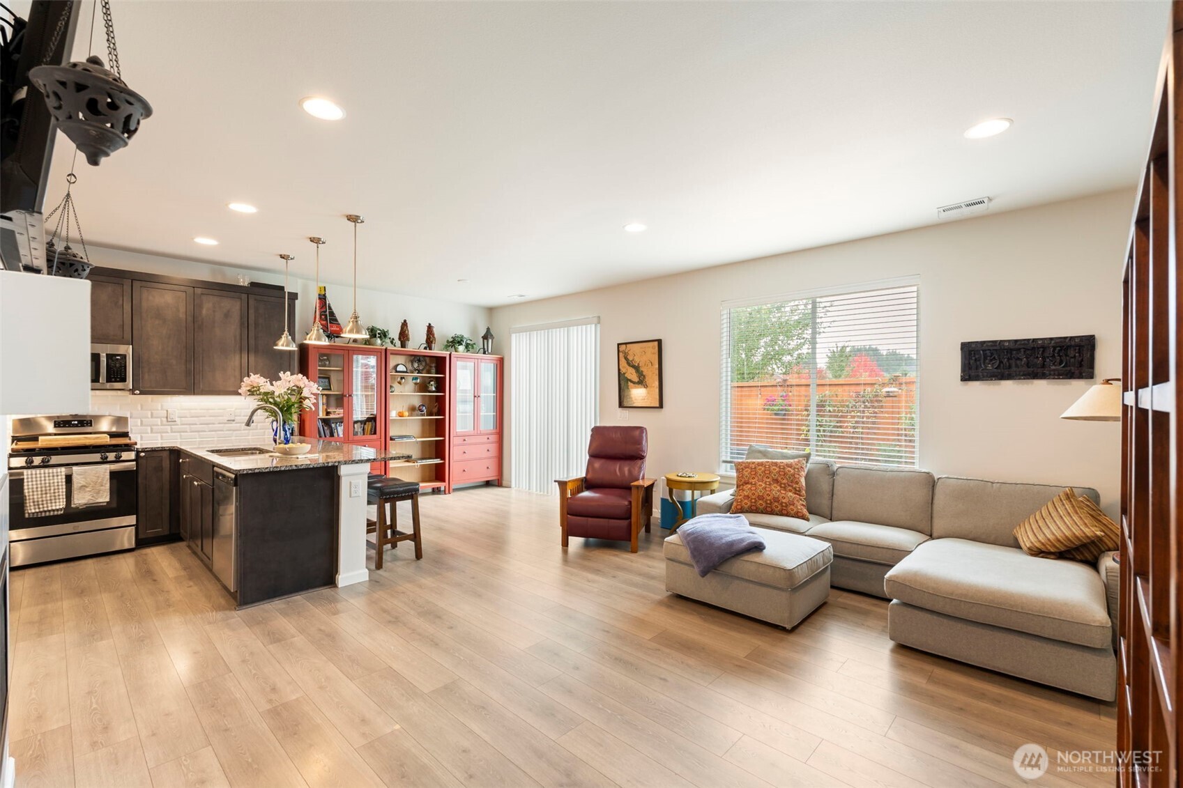 5307 50th Loop Property Photo 4