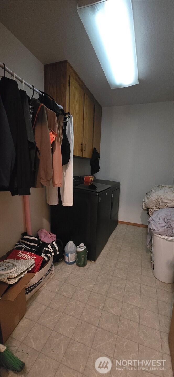 1255 Westbrook Loop Property Photo 10
